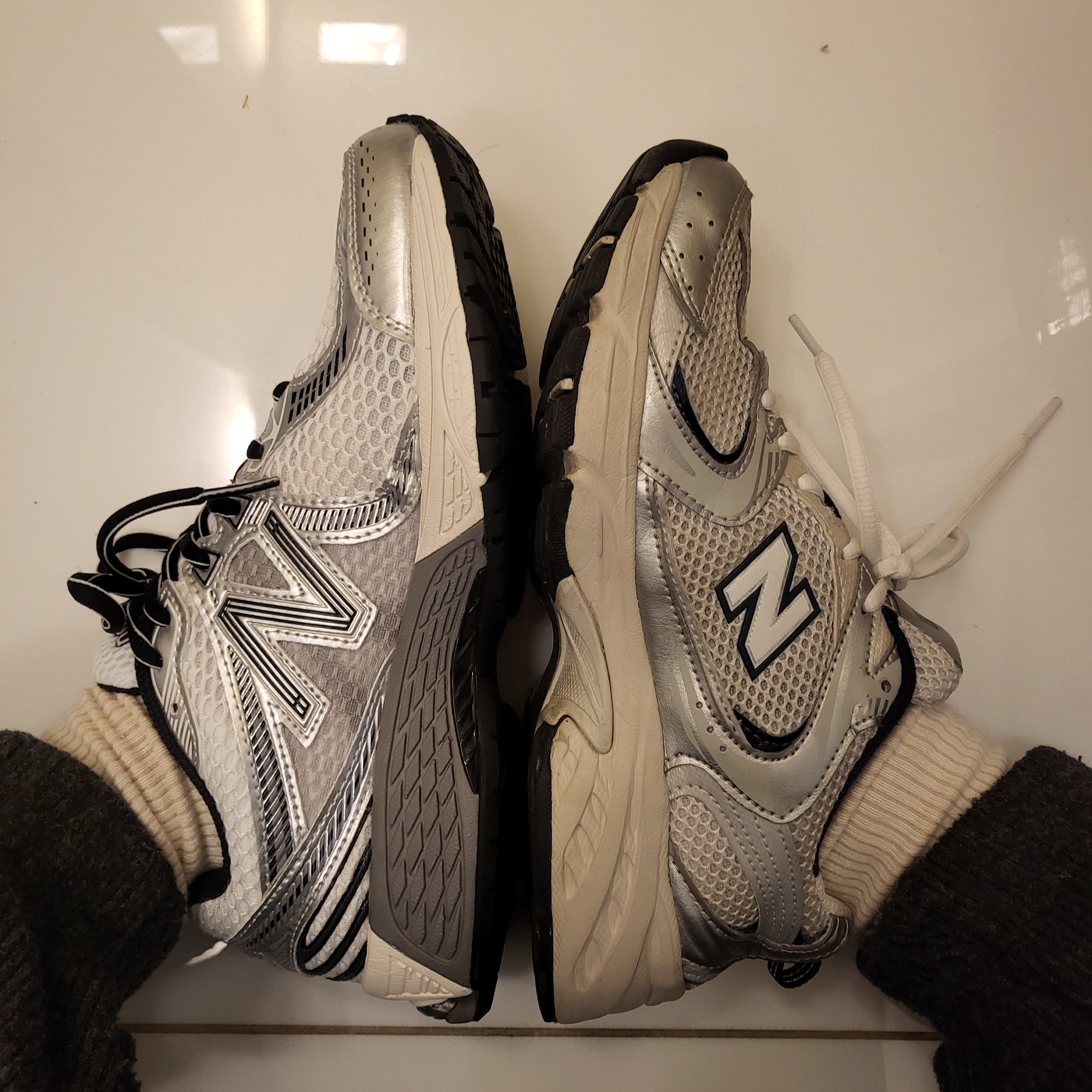 New Balance 860v2 Optic White 착용 스타일 - 3