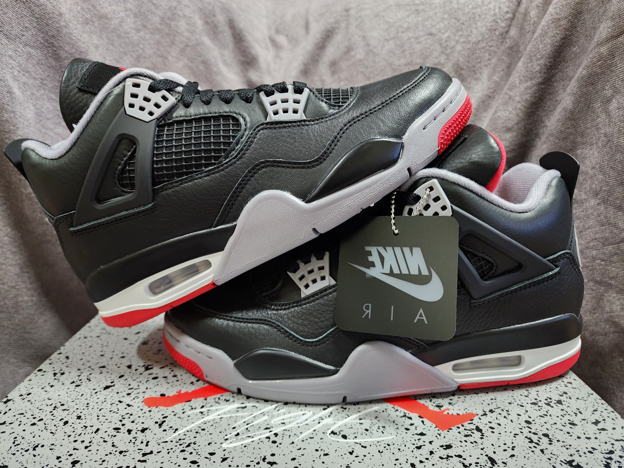 Jordan 4 Retro Bred Reimagined 착용 스타일 - 1