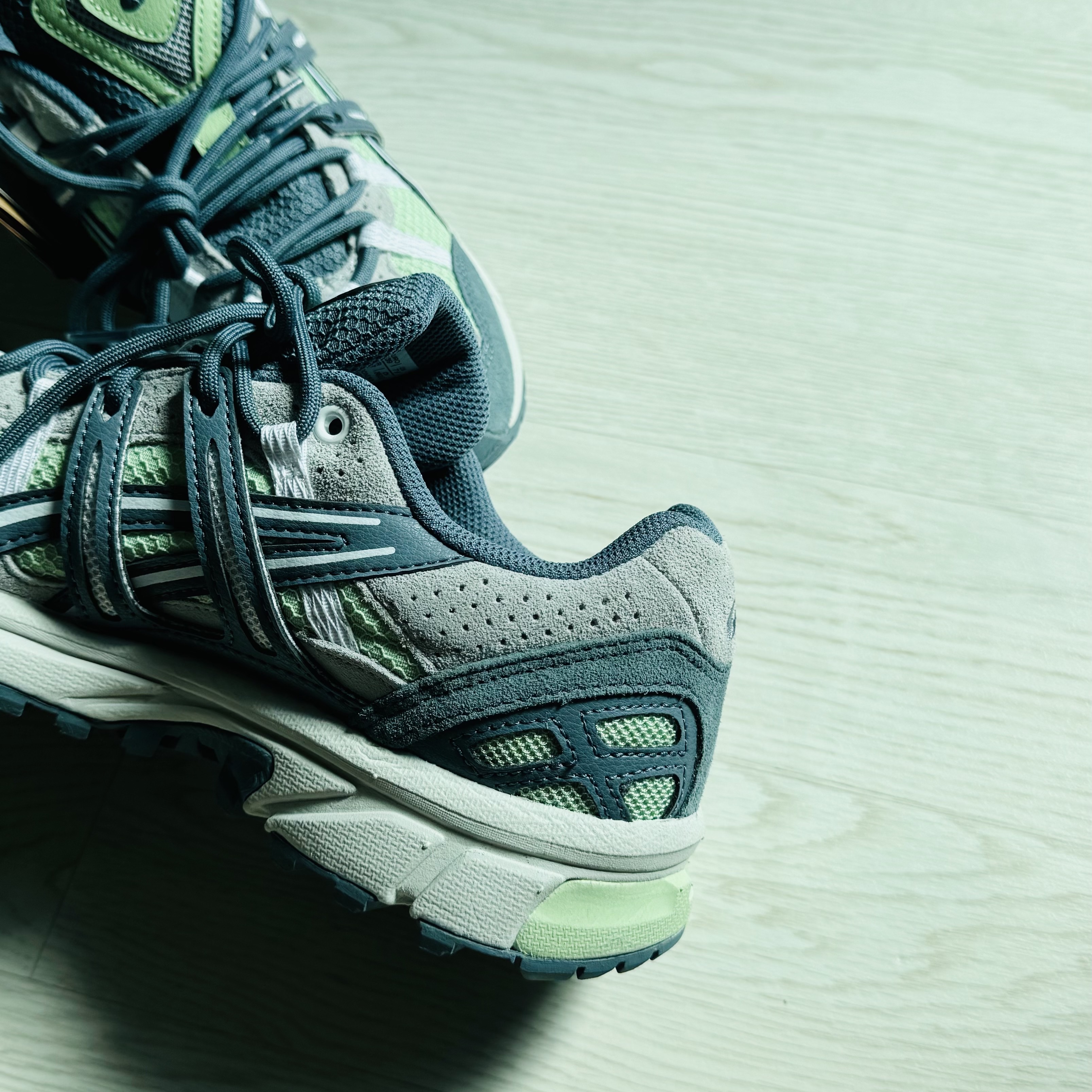 (W) Asics Gel-Sonoma 15-50 Jade Ironclad 착용 스타일 - 3