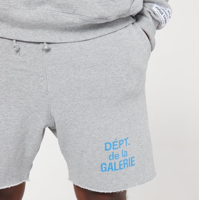 Gallery Dept. French Logo Sweatshorts Heather Grey 착용 스타일 - 3