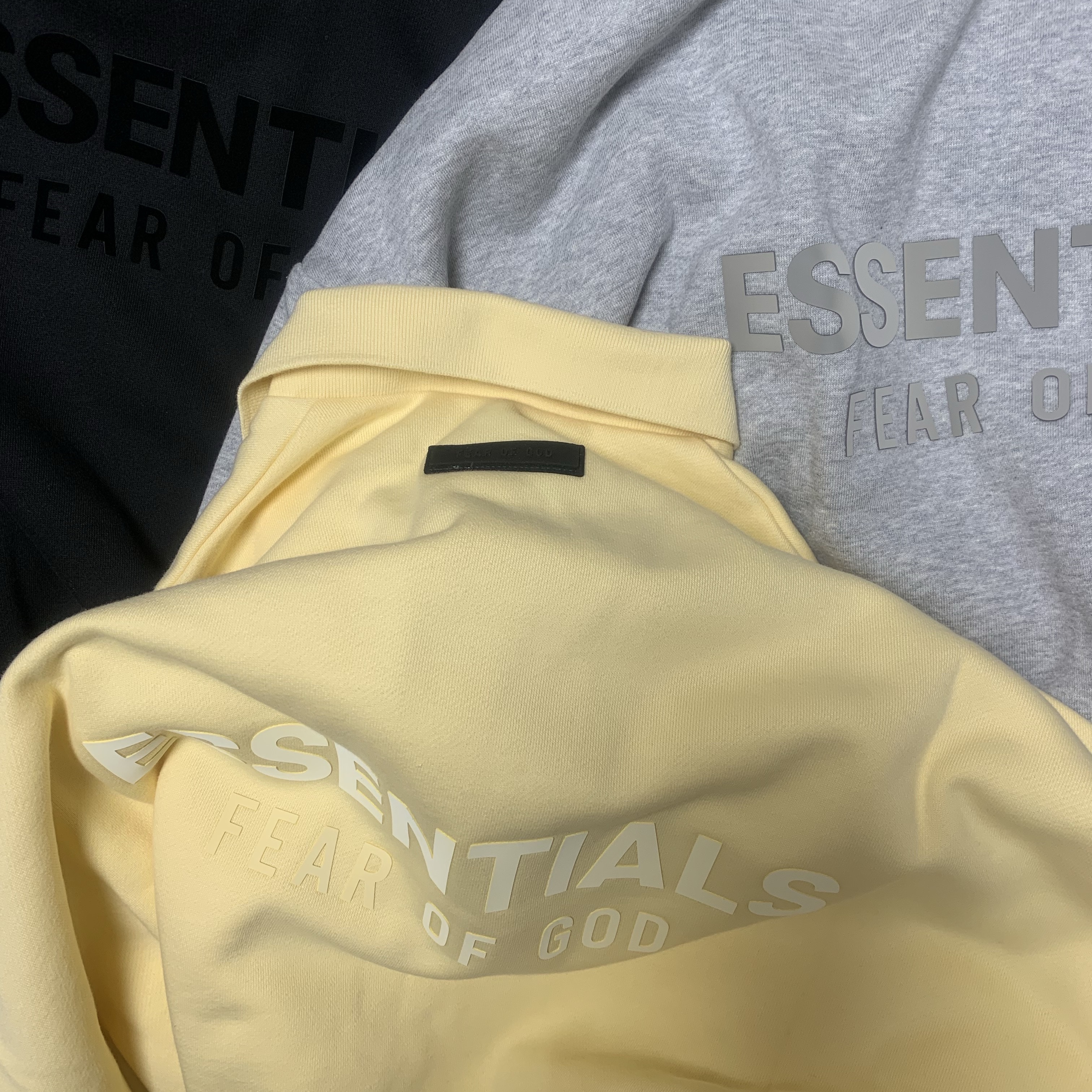 Essentials Long Sleeve Polo Jet Black - 24SS, Essentials Long Sleeve Polo Light Heather Grey - 24SS 착용 스타일