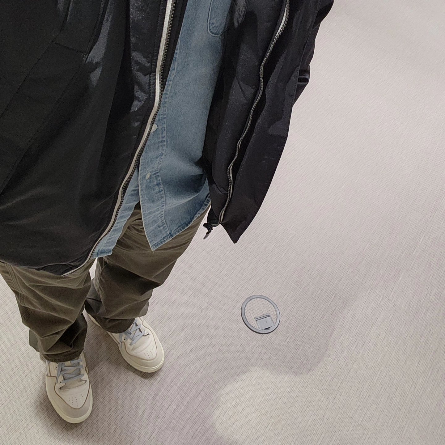 Adidas Forum Premiere Mid Off White 착용 스타일