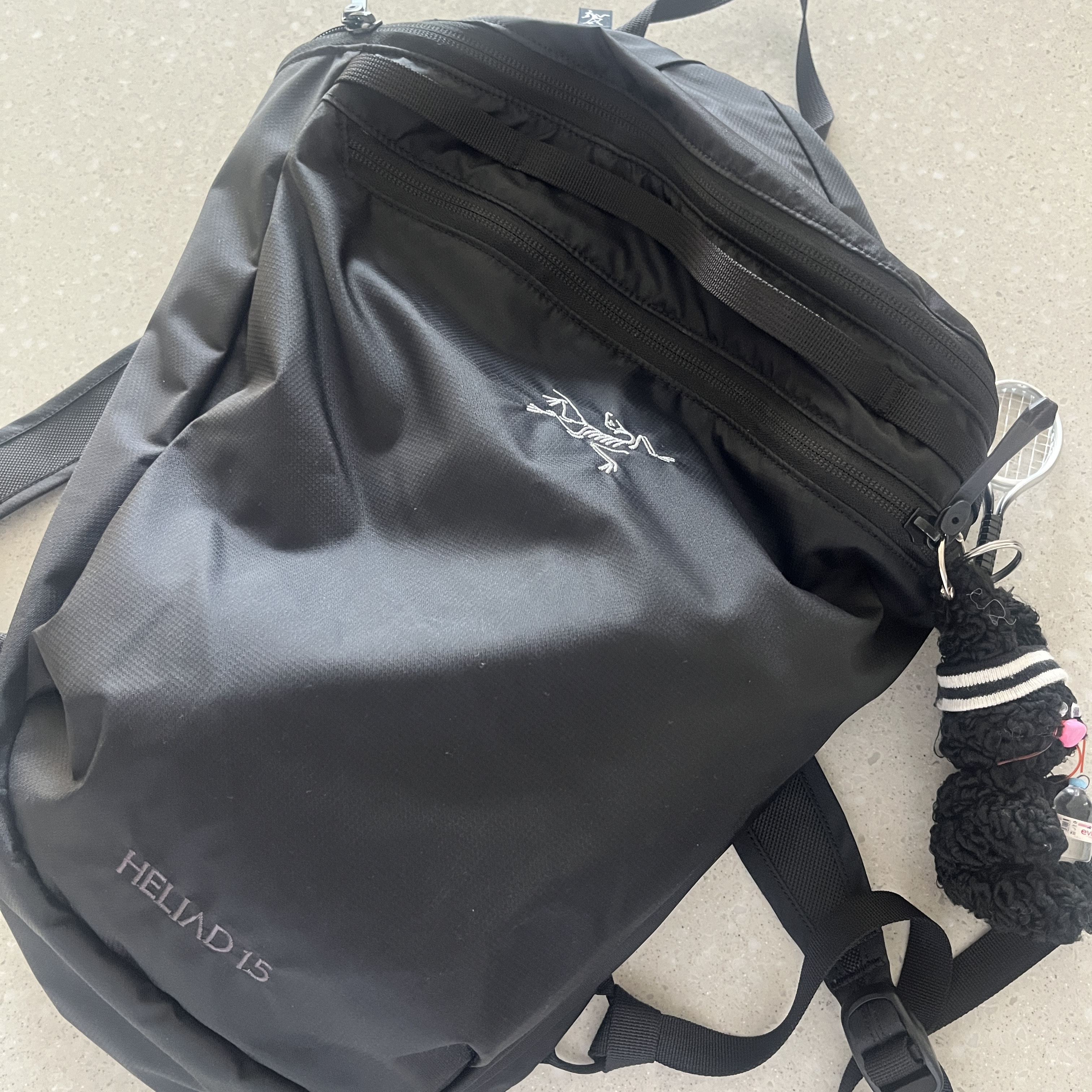 Arc'teryx Heliad 15 Backpack Black 착용 스타일