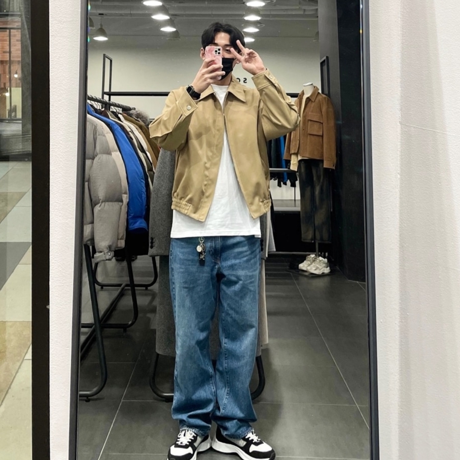 Dior B25 Runner Sneakers Black Suede White Technical Mesh Black Dior Oblique Canvas, Levi's 568 Loose Straight Jeans Medium Indigo 착용 스타일