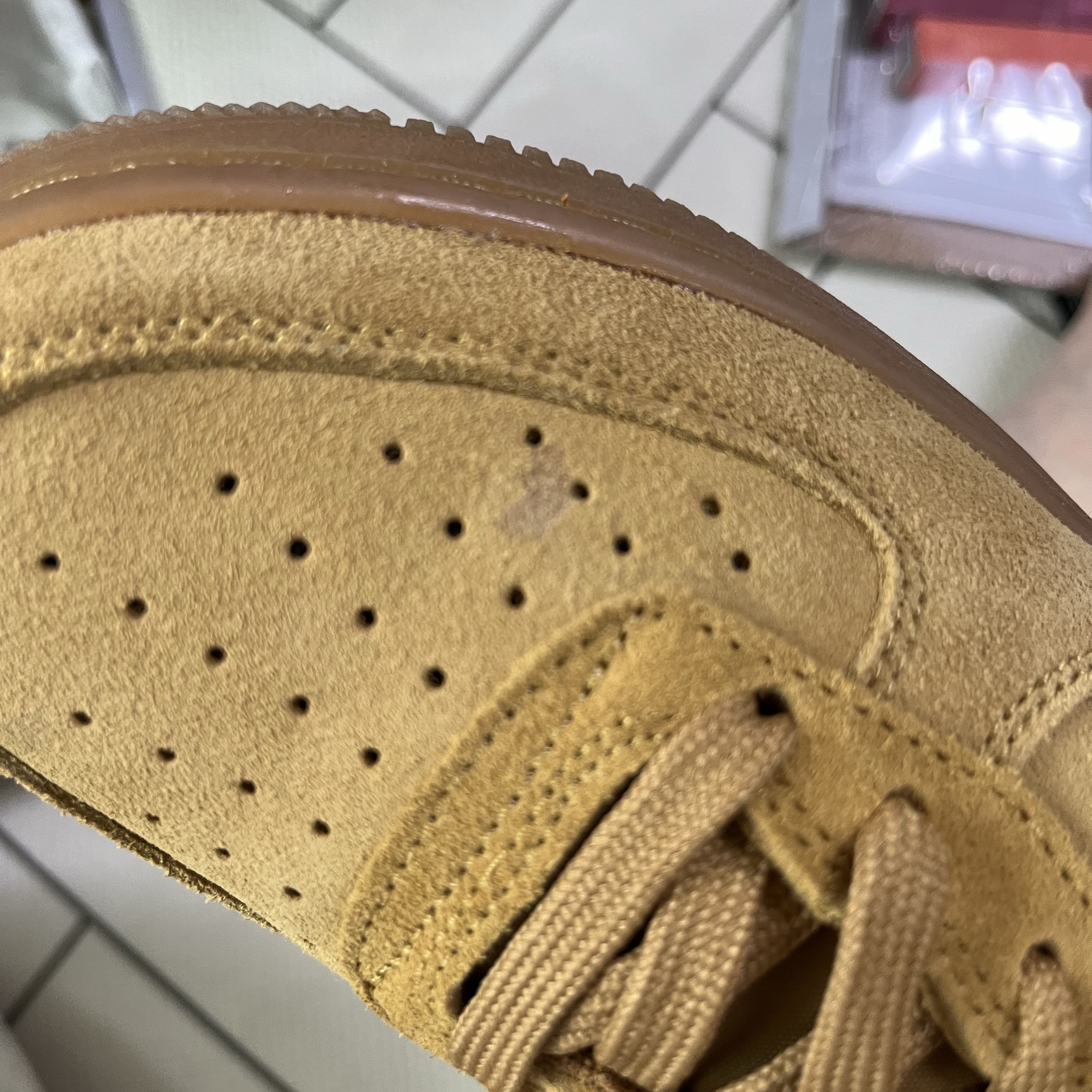 (GS) Nike Air Force 1 LV8 3 Wheat 착용 스타일 - 1