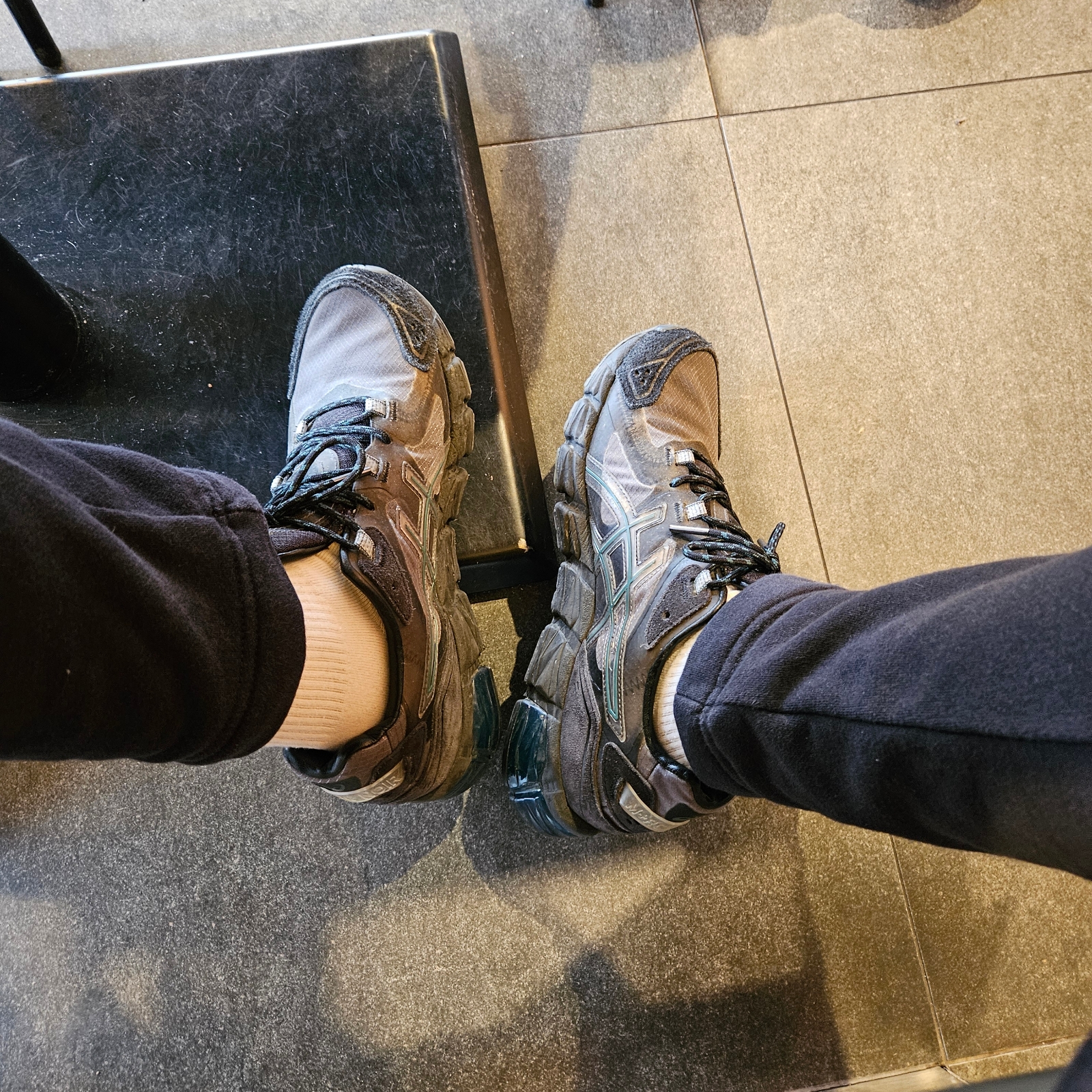 Asics x M+RC Noir Gel-Quantum 180 Graphite Grey 착용 스타일