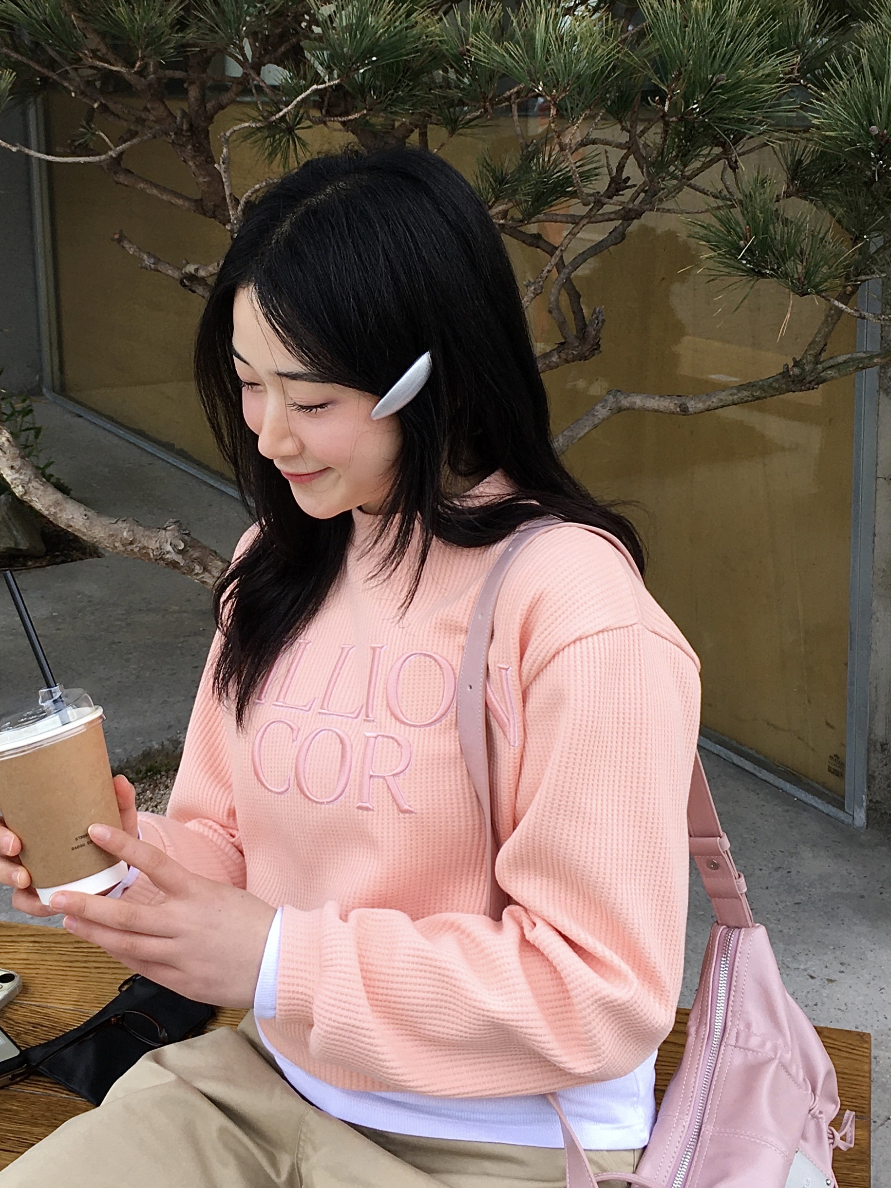 Matin Kim Half Shirring Ribbon Round Bag Pink, Adidas Tobacco Gruen Dark Brown 착용 스타일 - 10