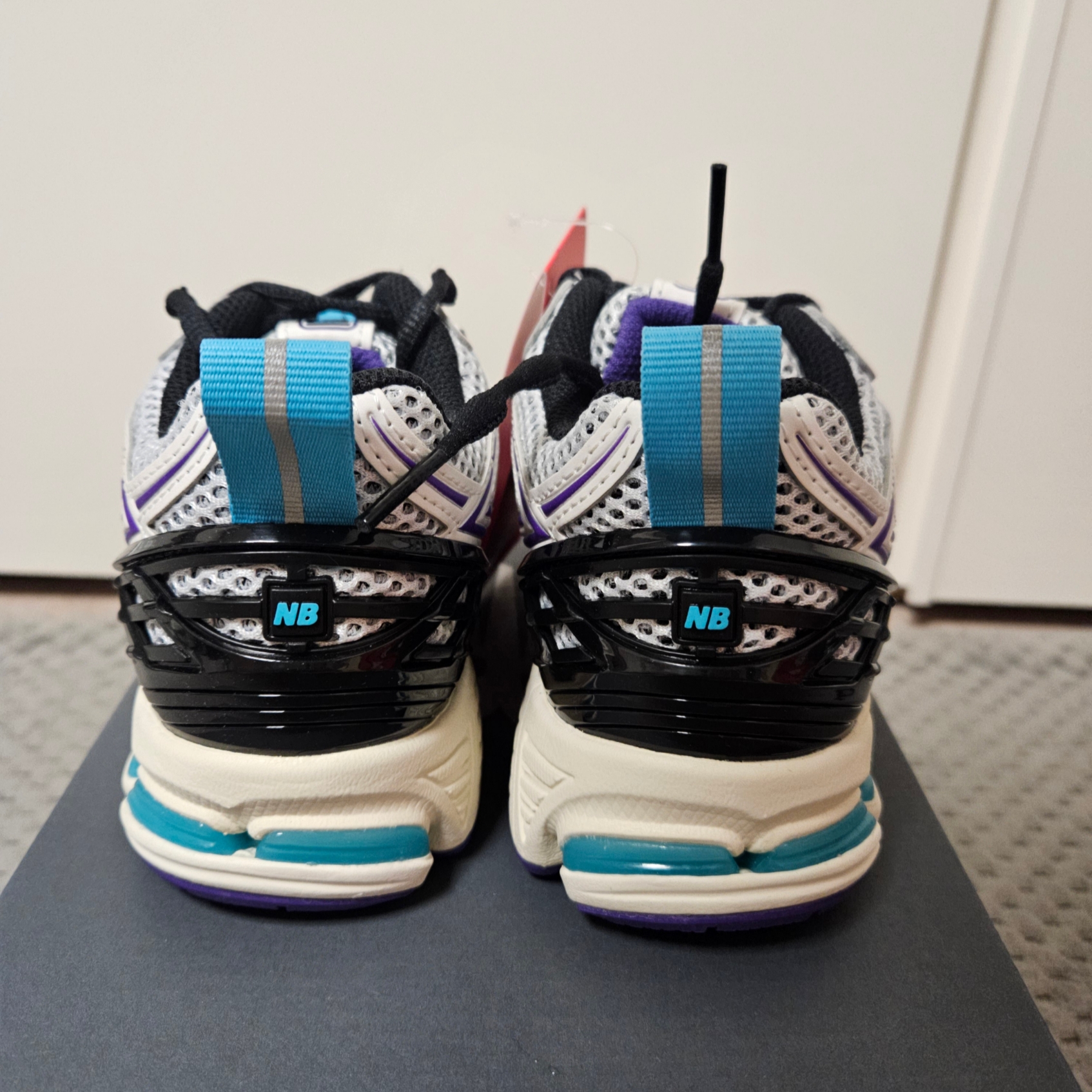 New Balance 1906R White Virtual Blue 착용 스타일 - 3