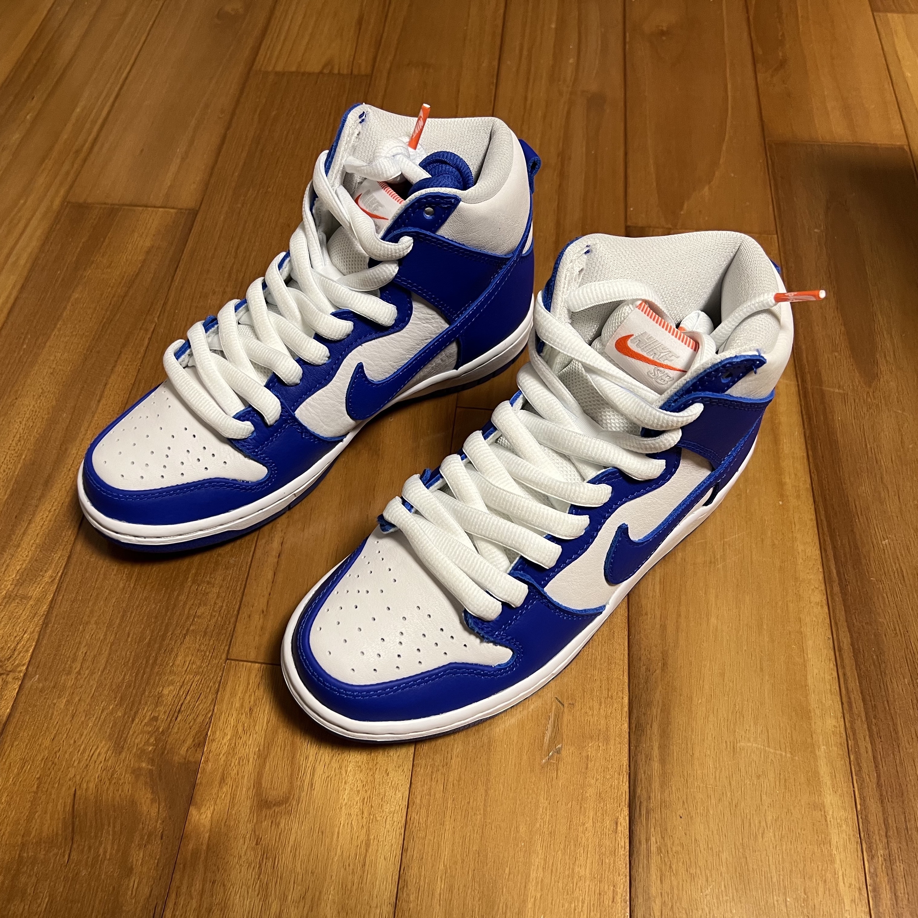 Nike SB Dunk High Pro ISO Kentucky 착용 스타일