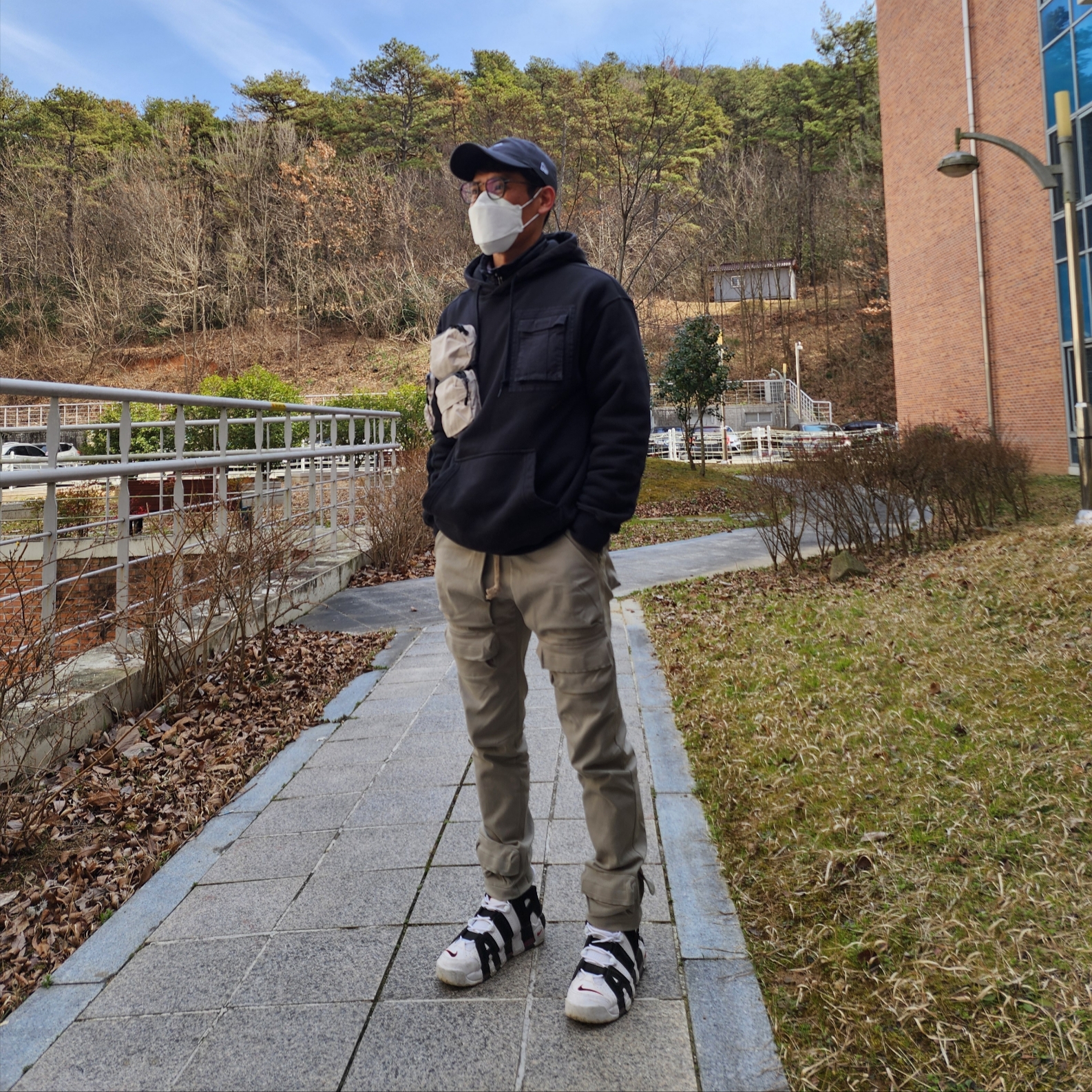 Grailz Flight Pocket Pants Ash Olive, Nike Air More Uptempo Scottie Pippen 착용 스타일 - 1