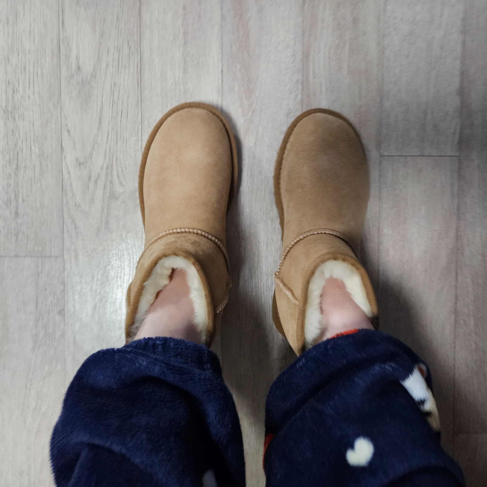 (W) UGG Classic Mini II Boots Chestnut 착용 스타일