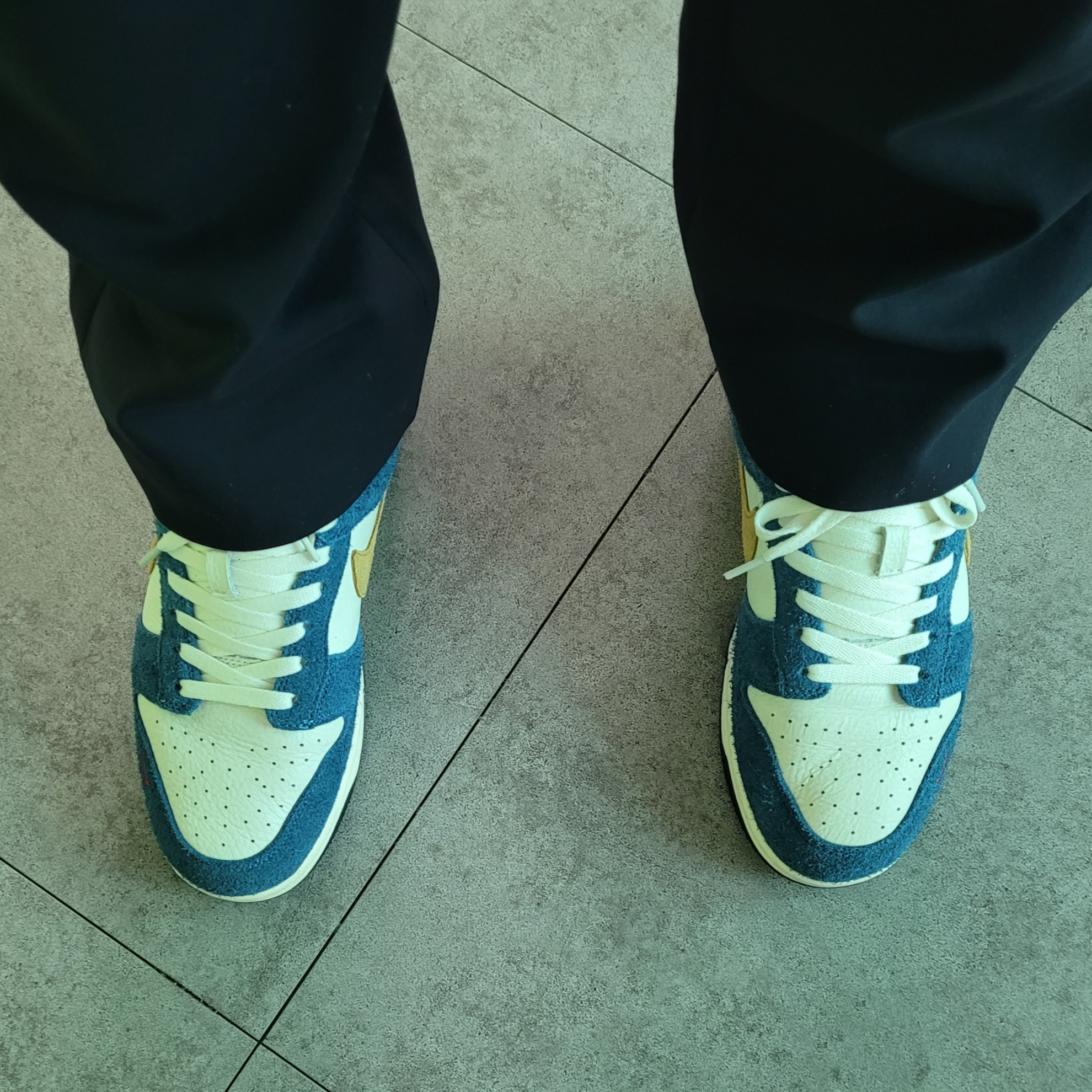 Nike x Kasina Dunk Low 80's Bus 착용 스타일 - 2