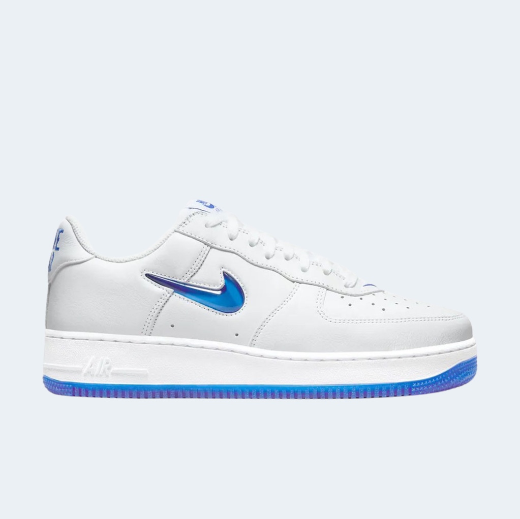 Nike Air Force 1 Low Color of The Month White Hyper Royal 착용 스타일
