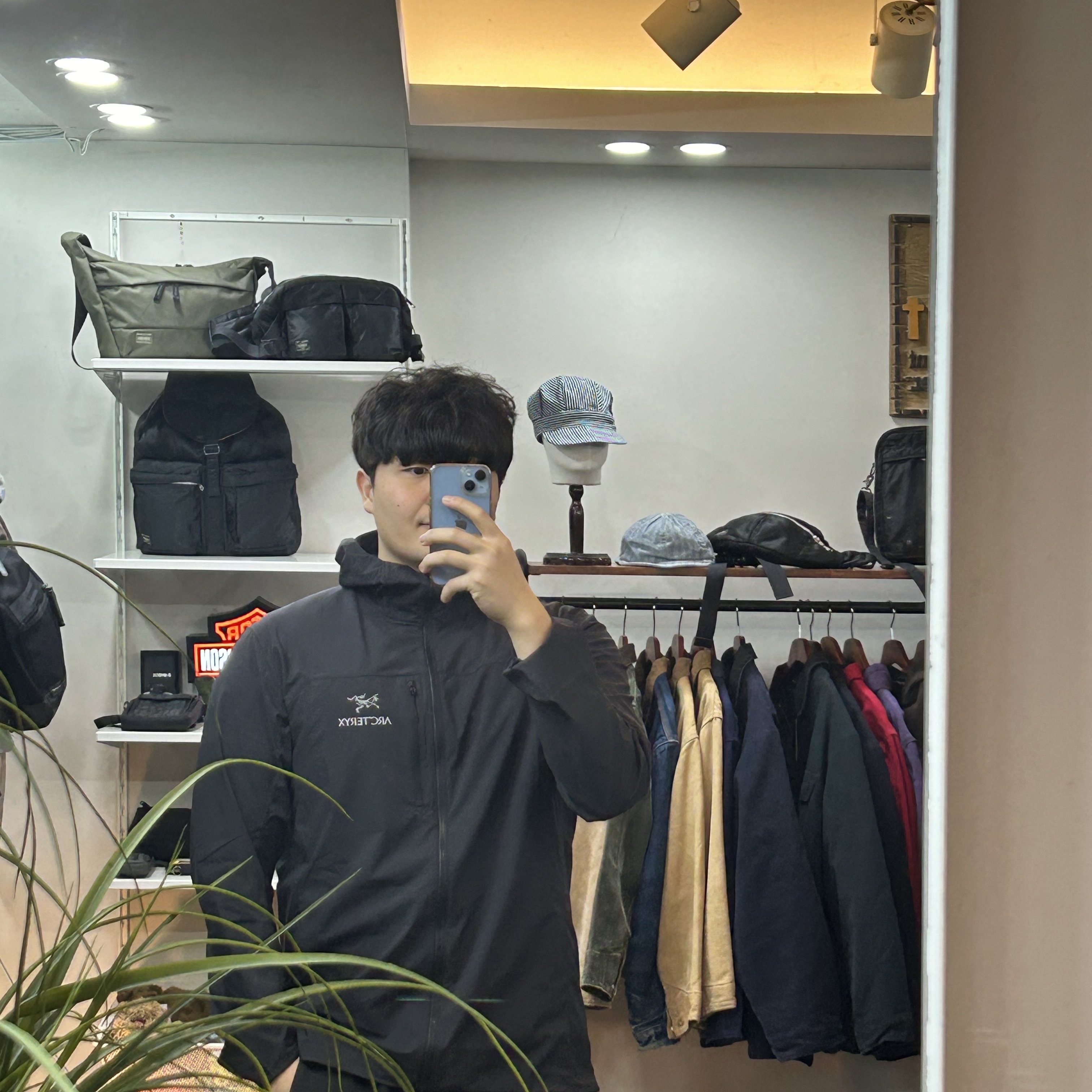 Arc'teryx Squamish Hoody Black 착용 스타일