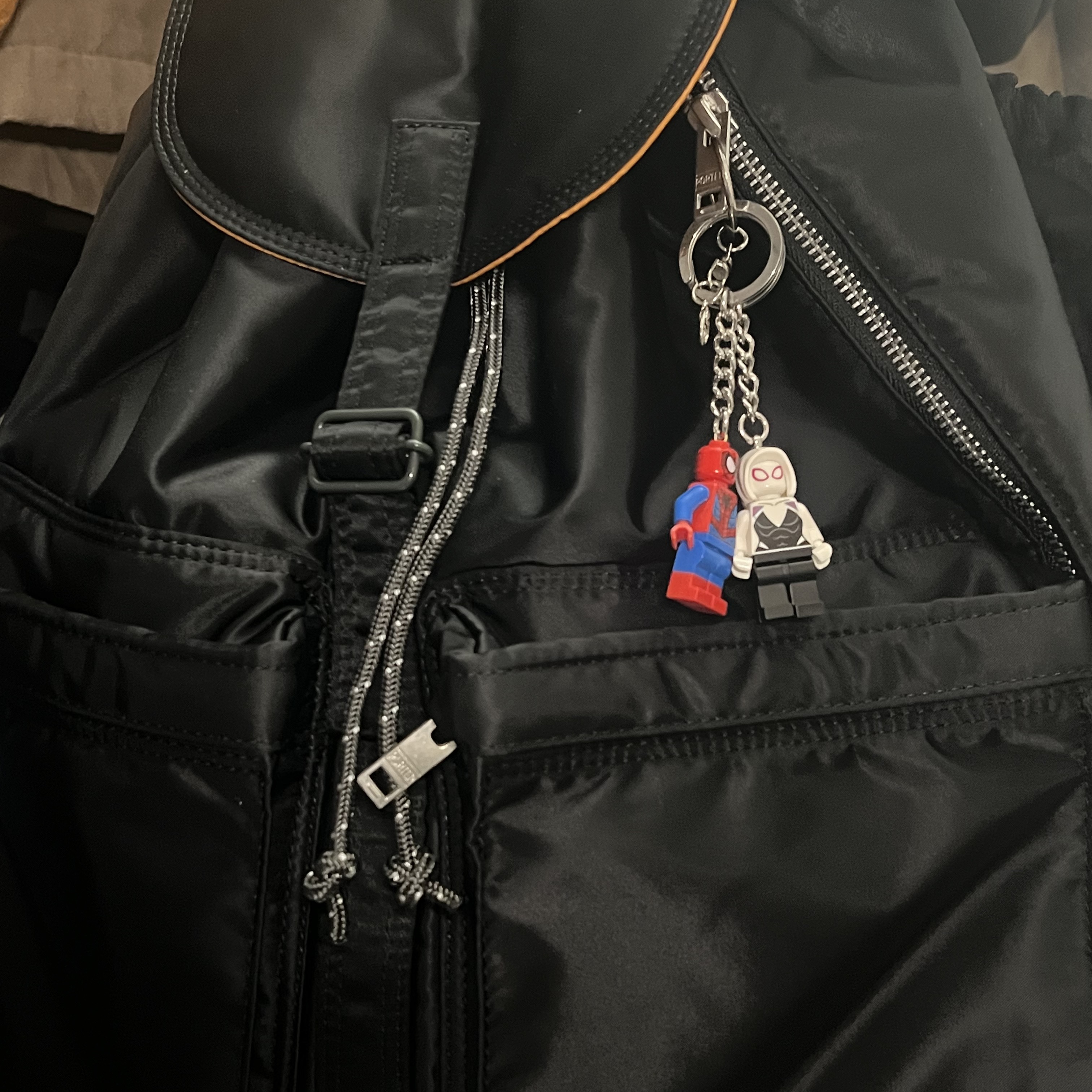 Porter Tanker Backpack Black 착용 스타일 - 2