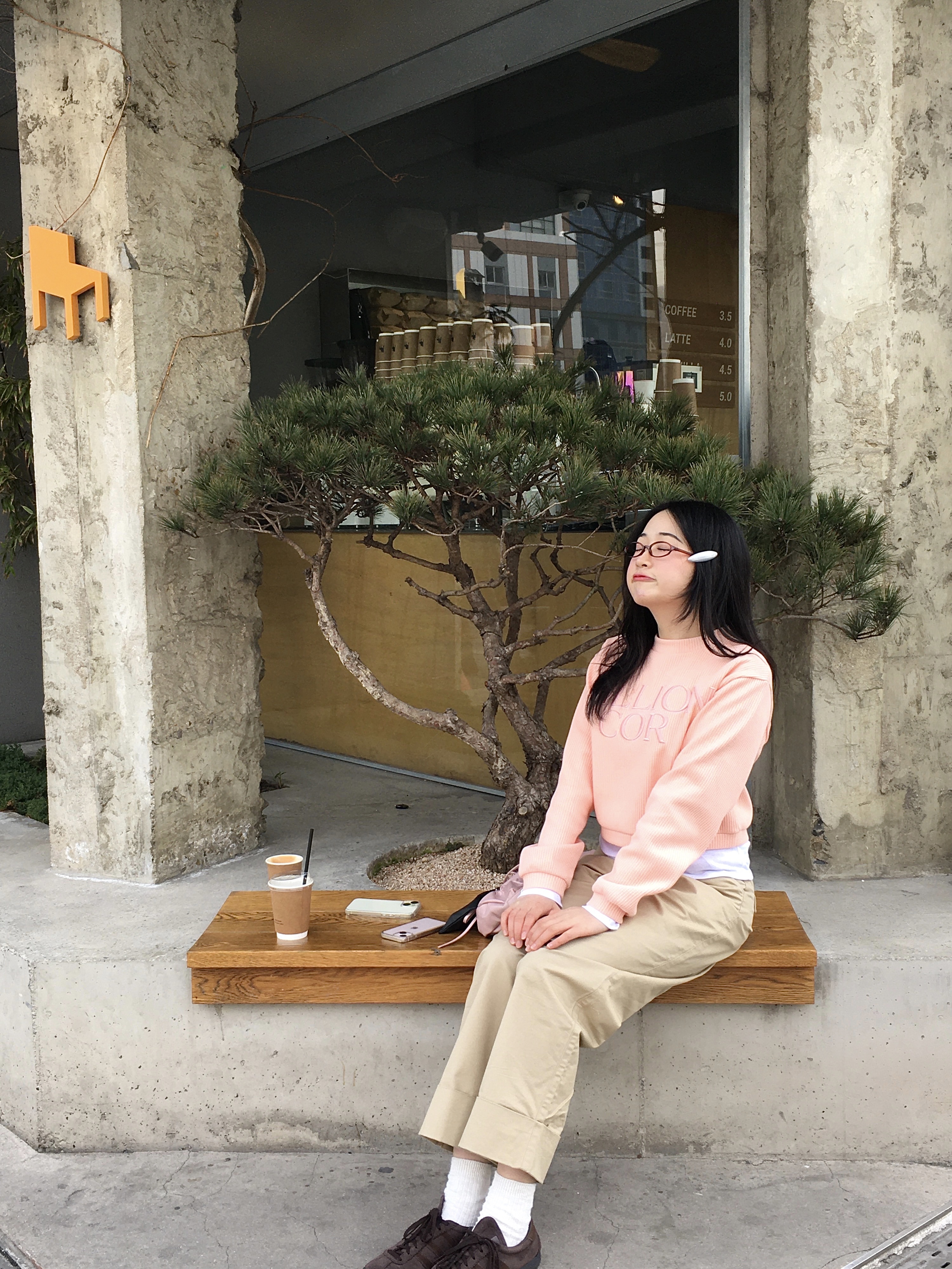 Matin Kim Half Shirring Ribbon Round Bag Pink, Adidas Tobacco Gruen Dark Brown 착용 스타일 - 7