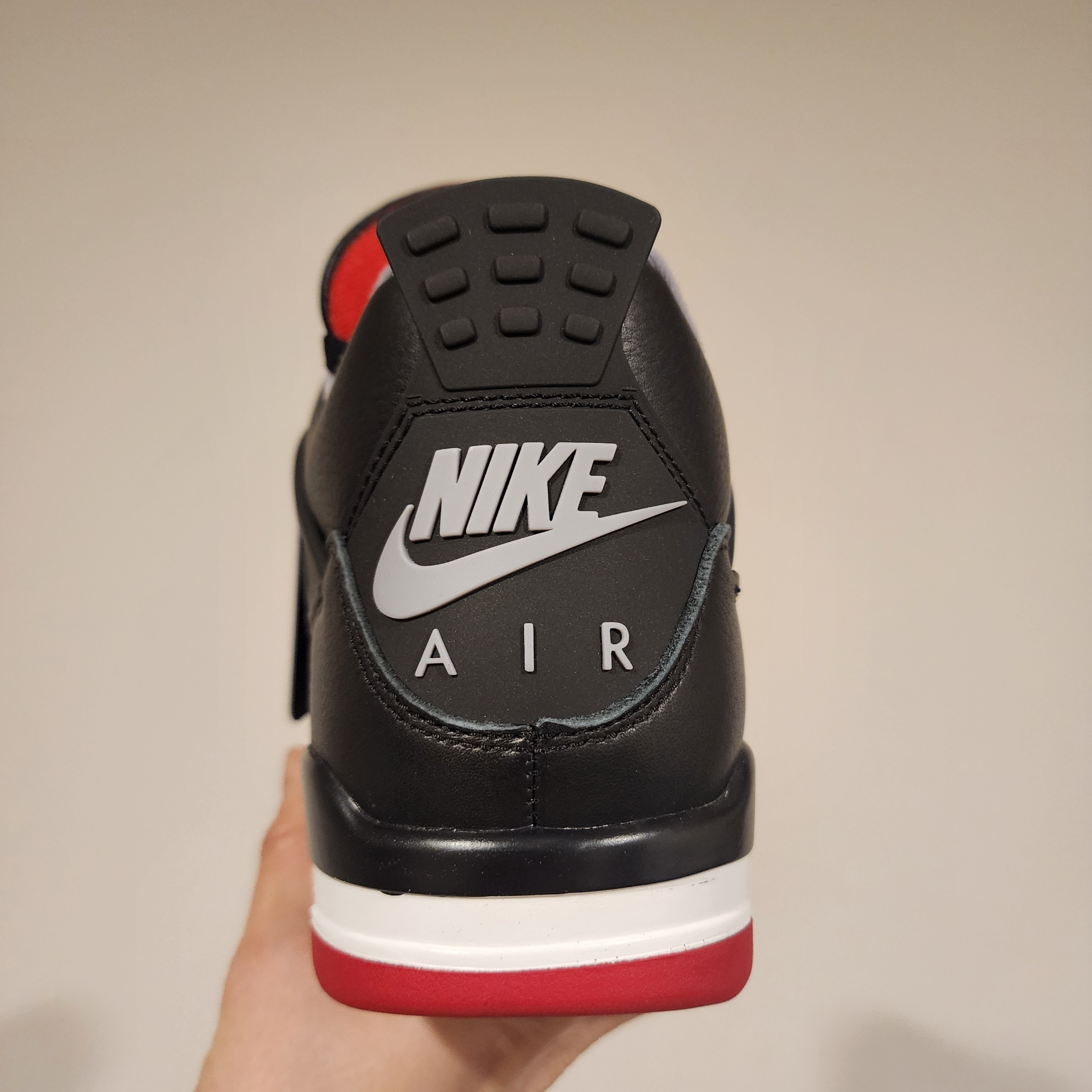 Jordan 4 Retro Bred Reimagined 착용 스타일 - 2
