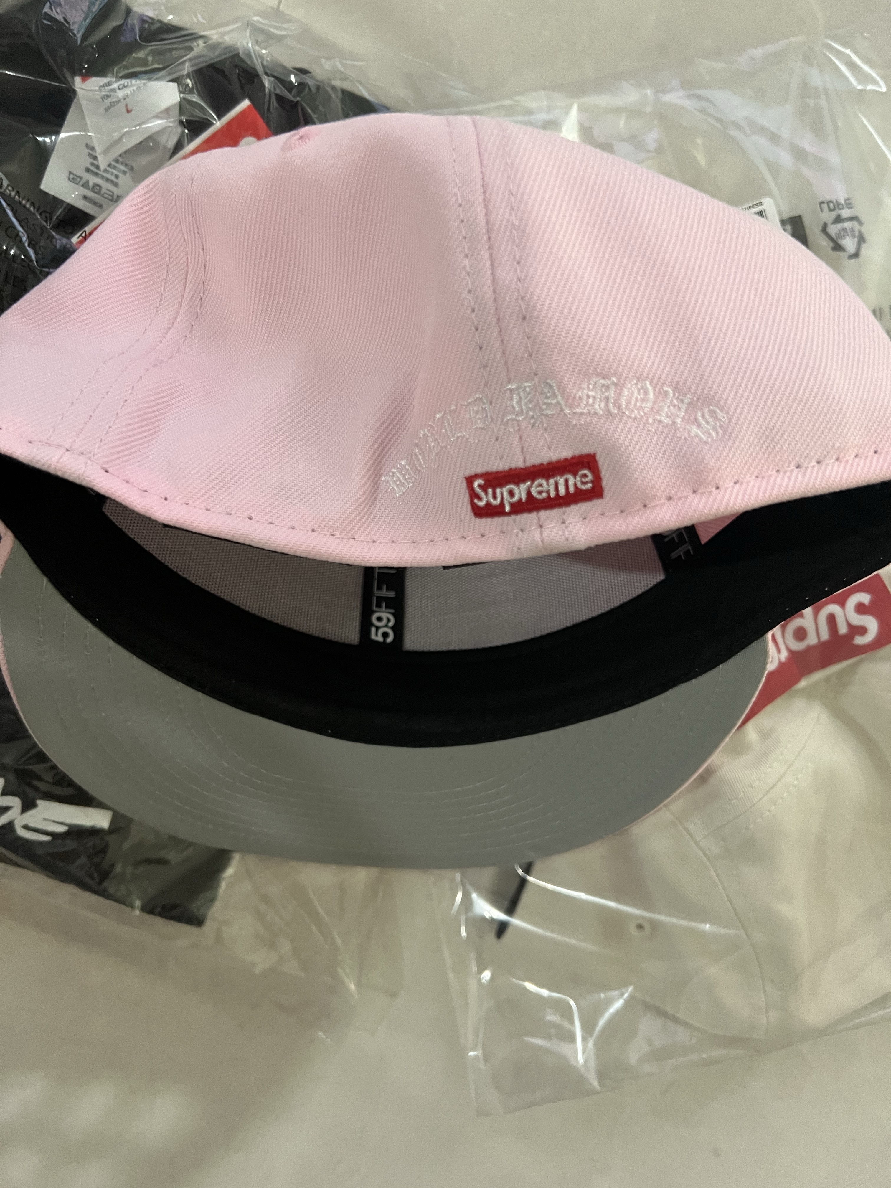 Supreme Washed Chino Twill Camp Cap Stone - 22SS 착용 스타일 - 3
