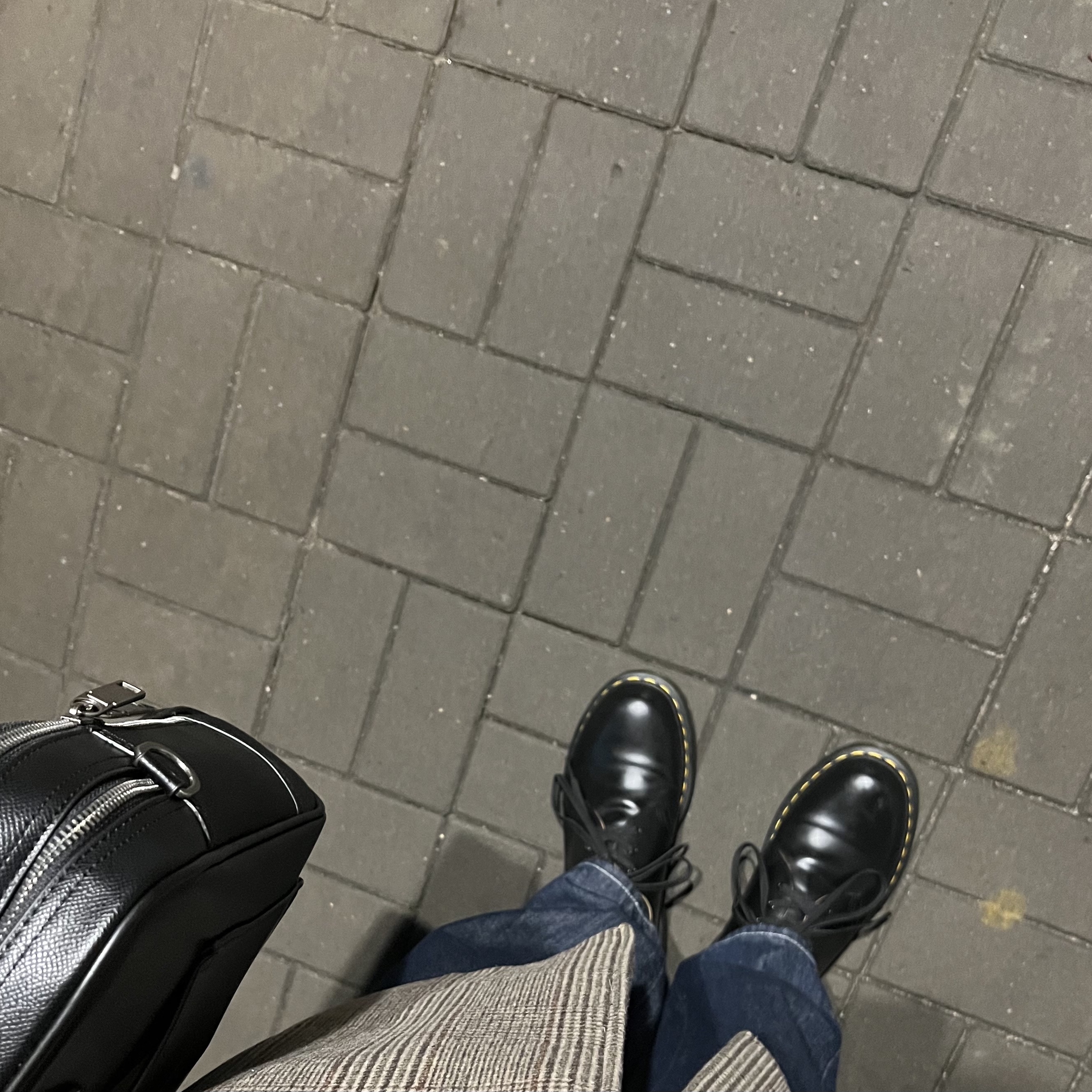 Dr. Martens 1461 Smooth Black 착용 스타일