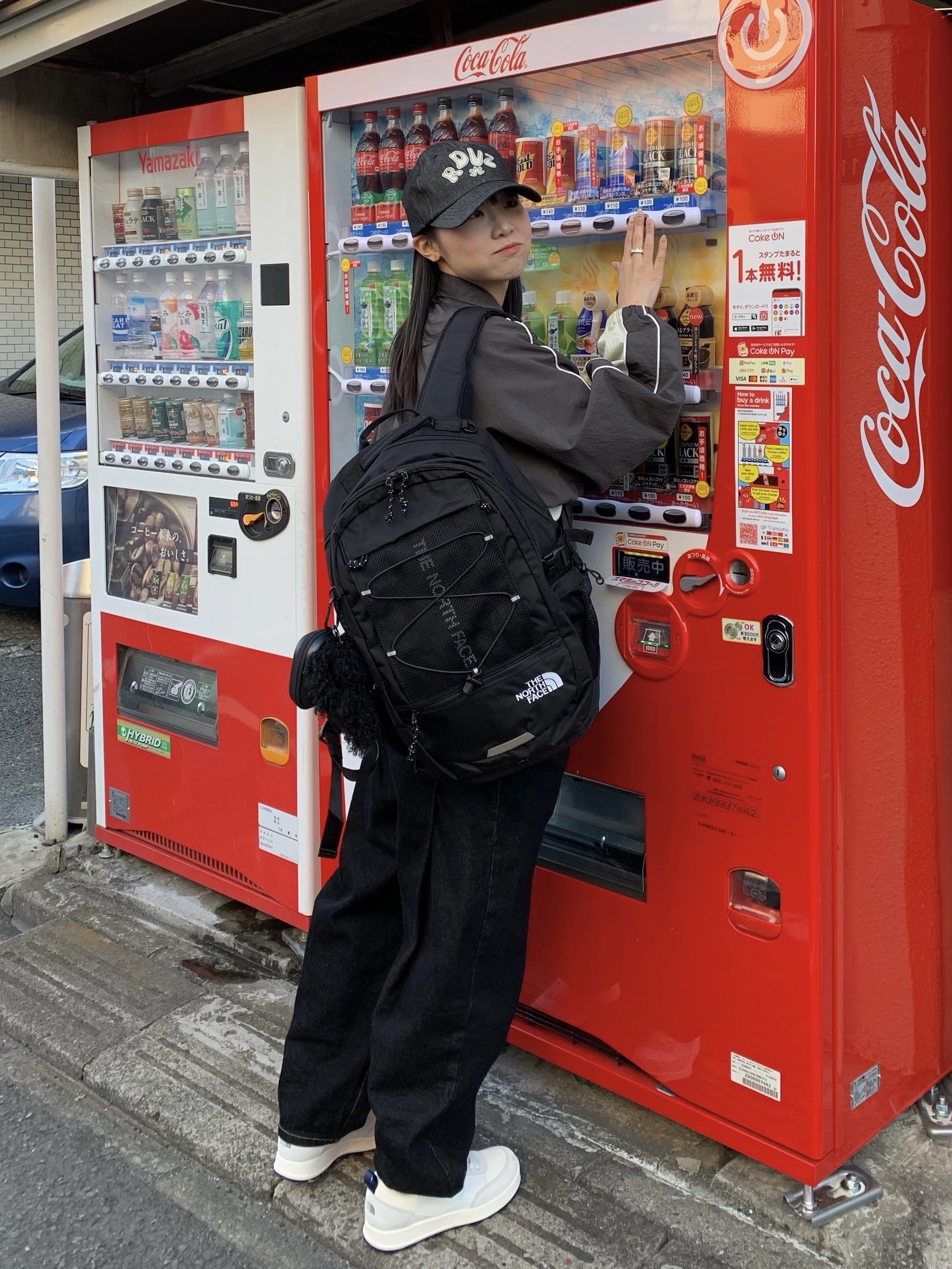 The North Face Borealis Mini Backpack Black 착용 스타일