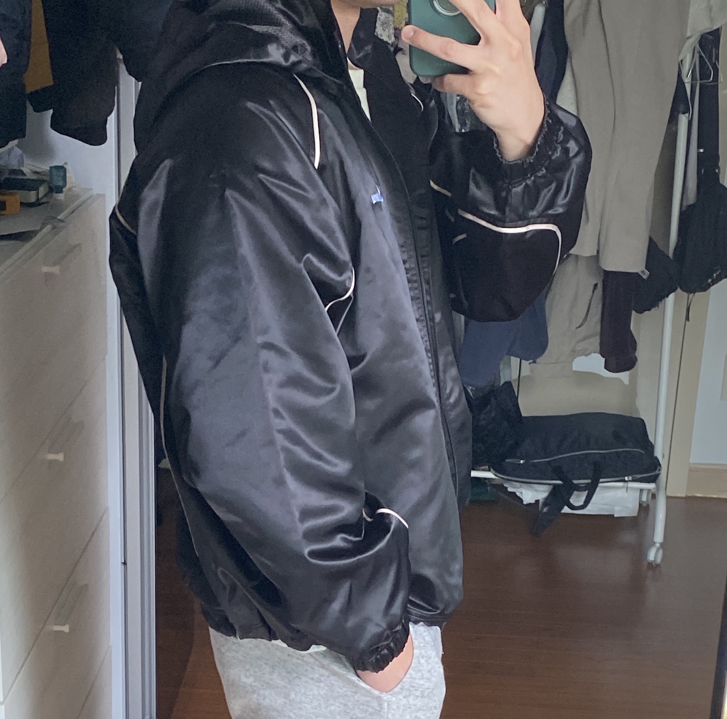 Supreme Satin Hooded Track Jacket Black - 24SS 착용 스타일 - 2