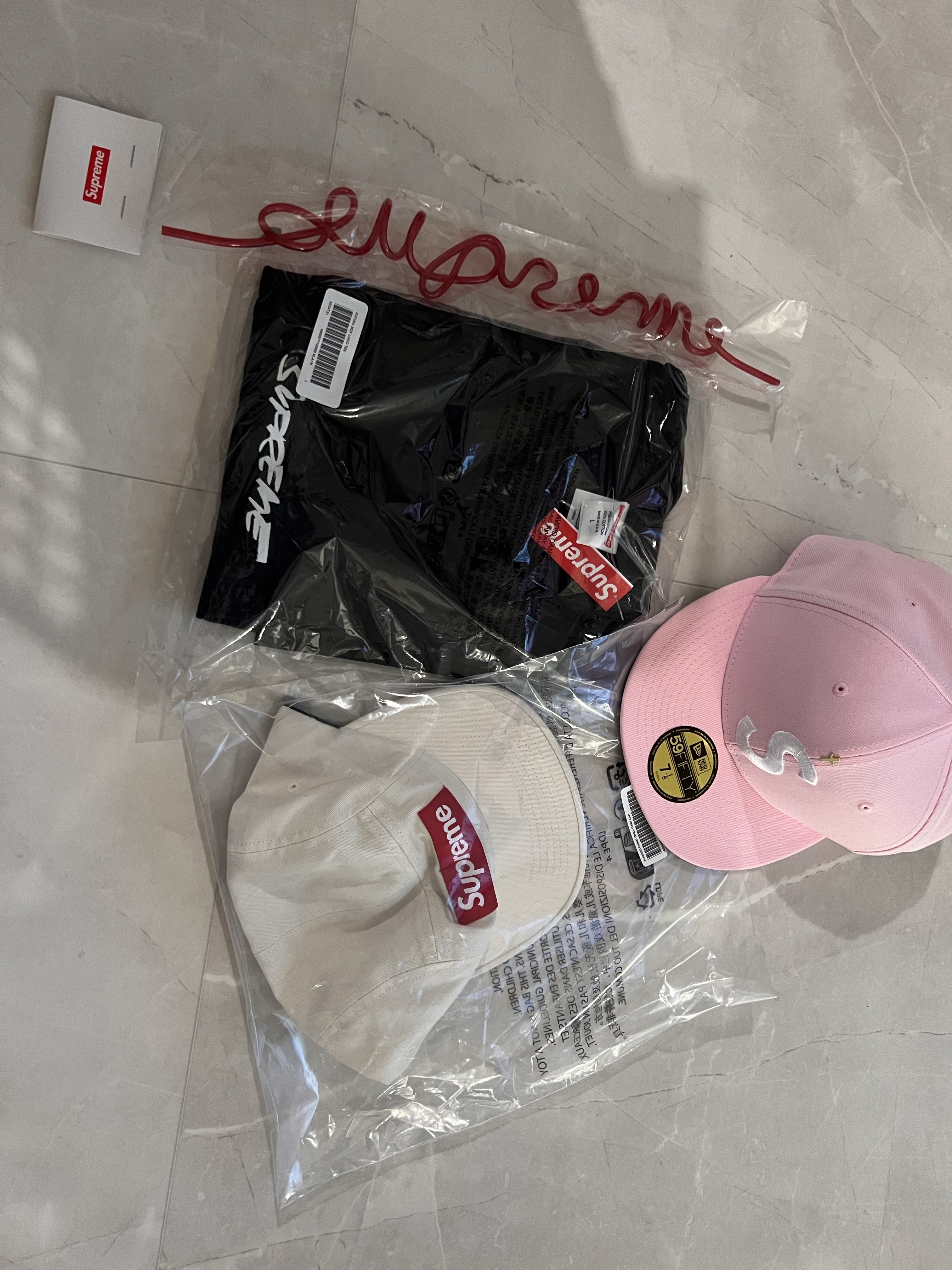 Supreme Washed Chino Twill Camp Cap Stone - 22SS 착용 스타일 - 1