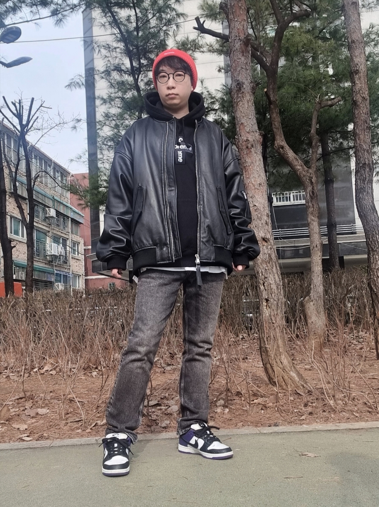 Supreme Loose Gauge Beanie Bright Orange - 23FW, Supreme Cross Box Logo Hooded Sweatshirt Black - 20FW 착용 스타일