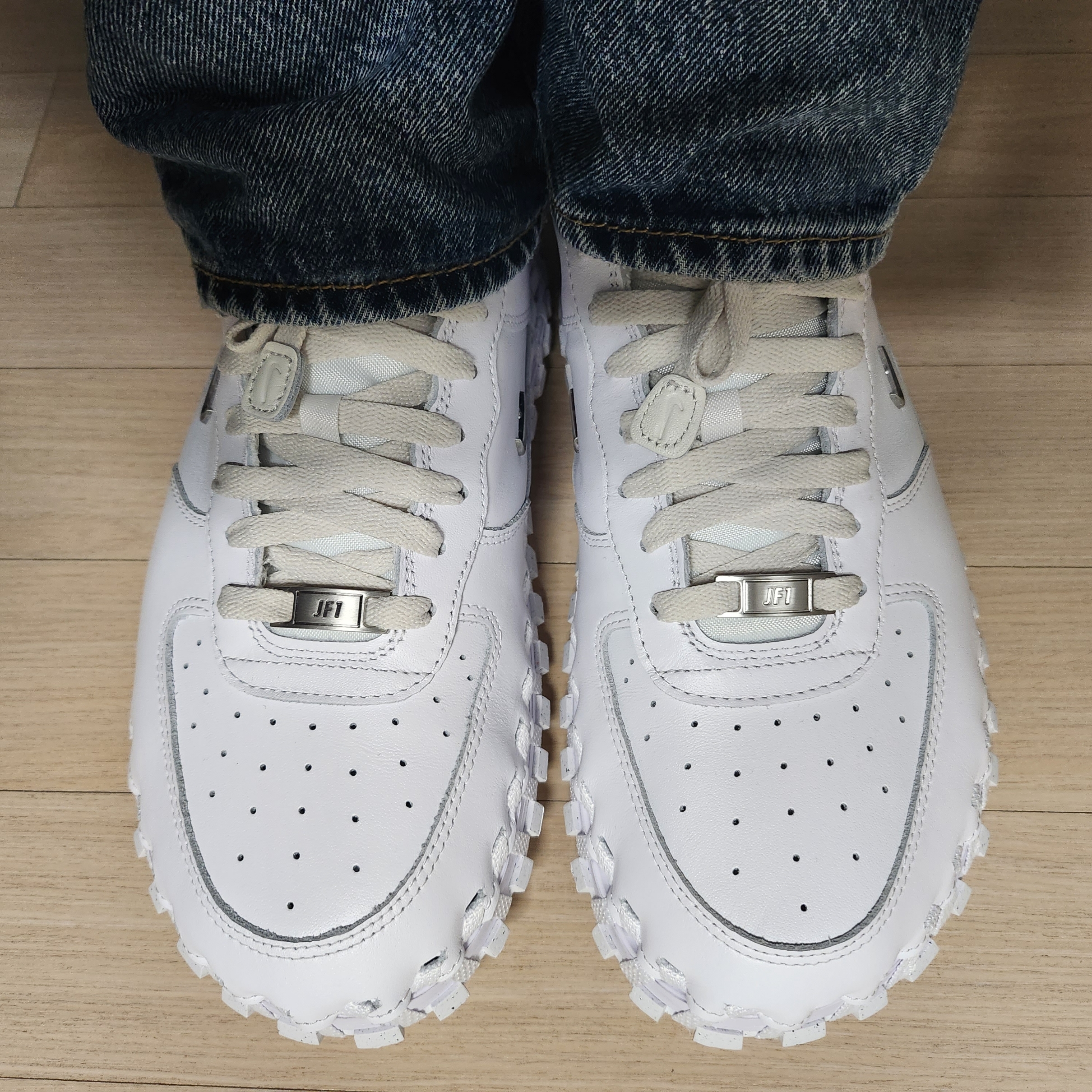 Nike x Jacquemus J Force 1 Low LX SP White 착용 스타일 - 2