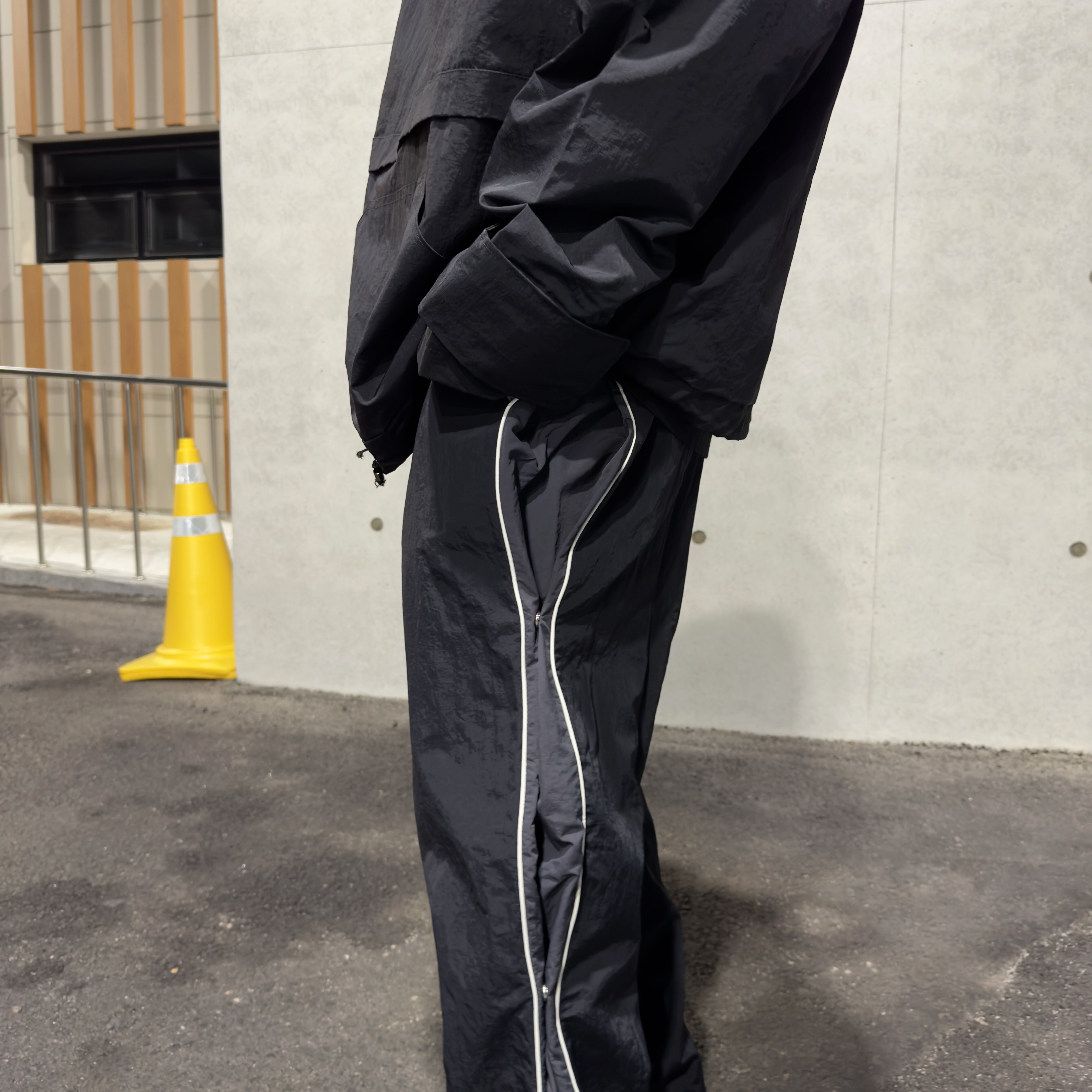 Nike x Comme des Garcons Homme Plus Air Max Sunder SP White Black 착용 스타일 - 4