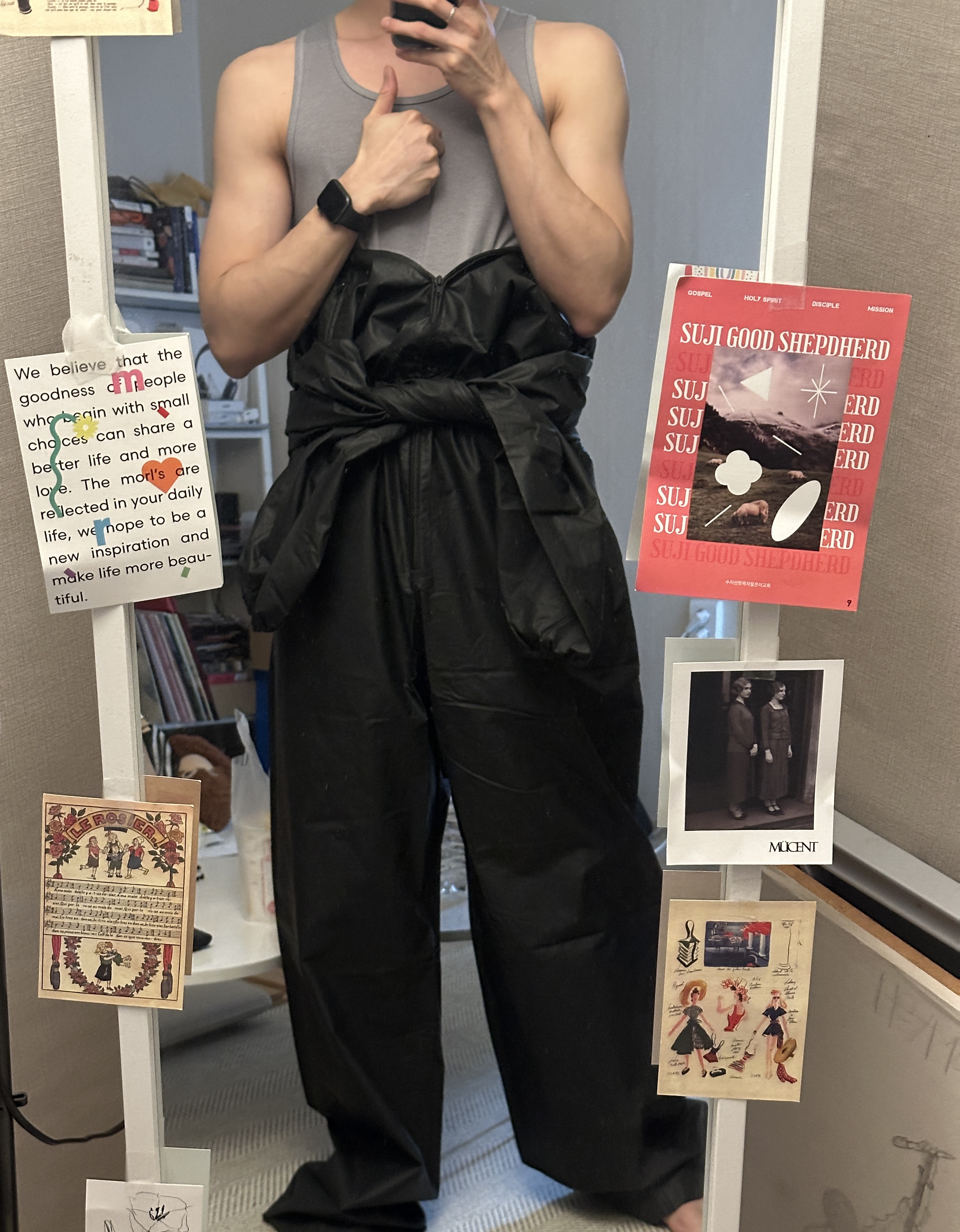 Yeezy Gap Engineered By Balenciaga Coated Cotton Overalls Black 착용 스타일 - 3