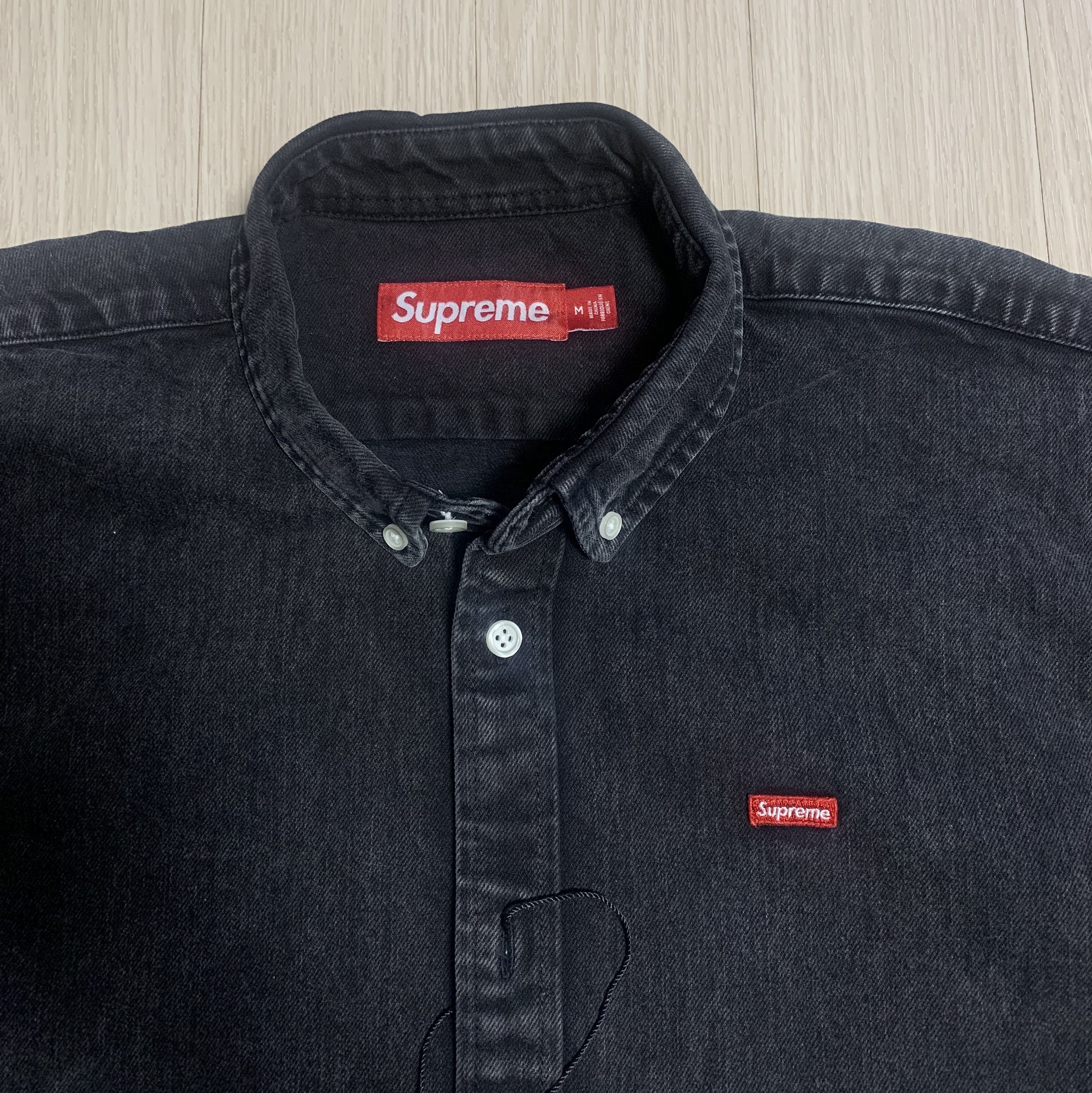 Supreme Small Box Shirt Washed Black - 24SS 착용 스타일 - 2