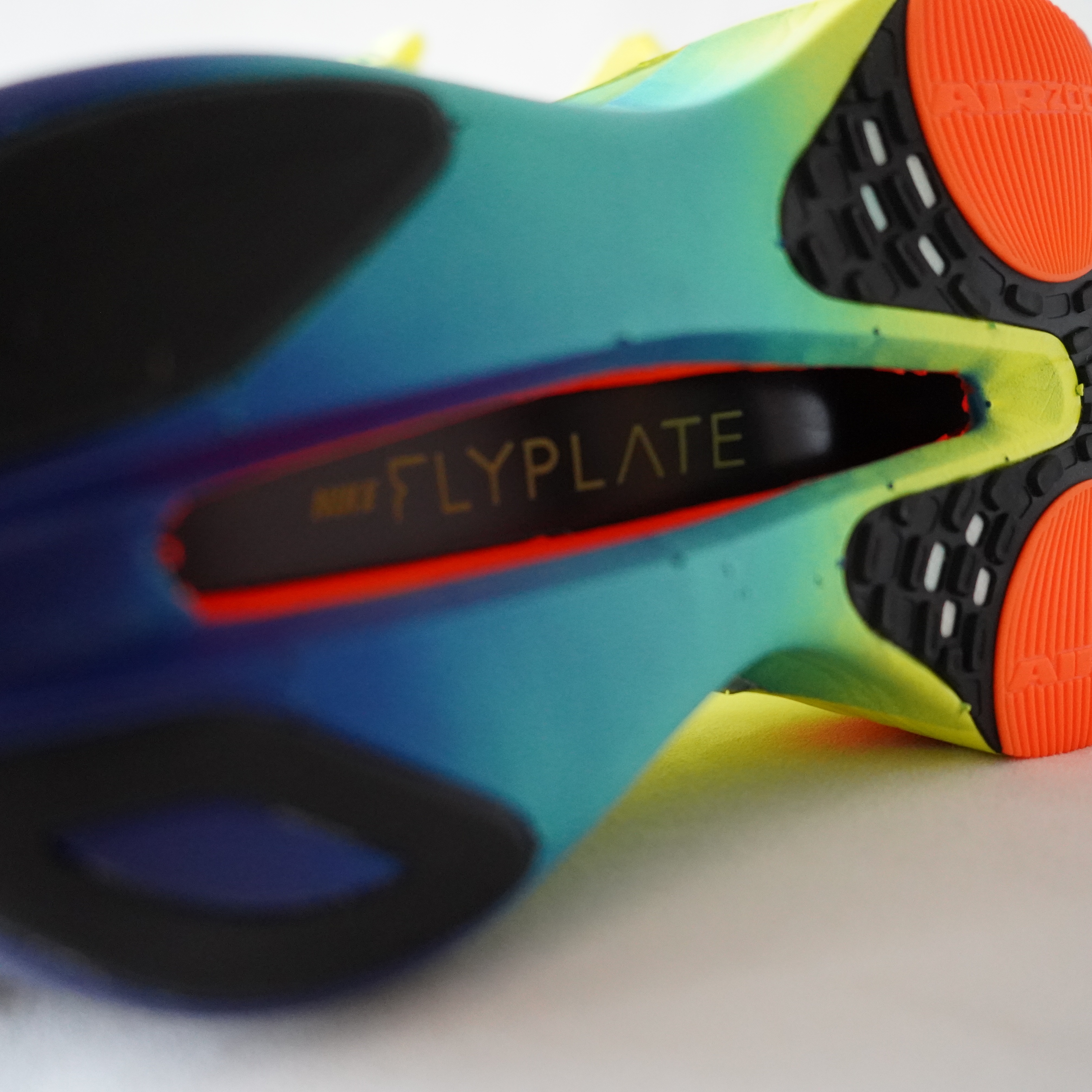 Nike Air Zoom Alphafly Next% 3 Volt 착용 스타일 - 4