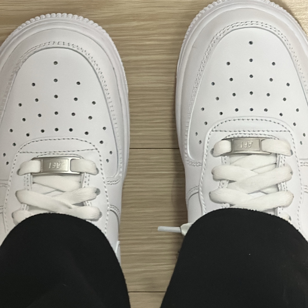(W) Nike Air Force 1 '07 Low White 착용 스타일 - 1