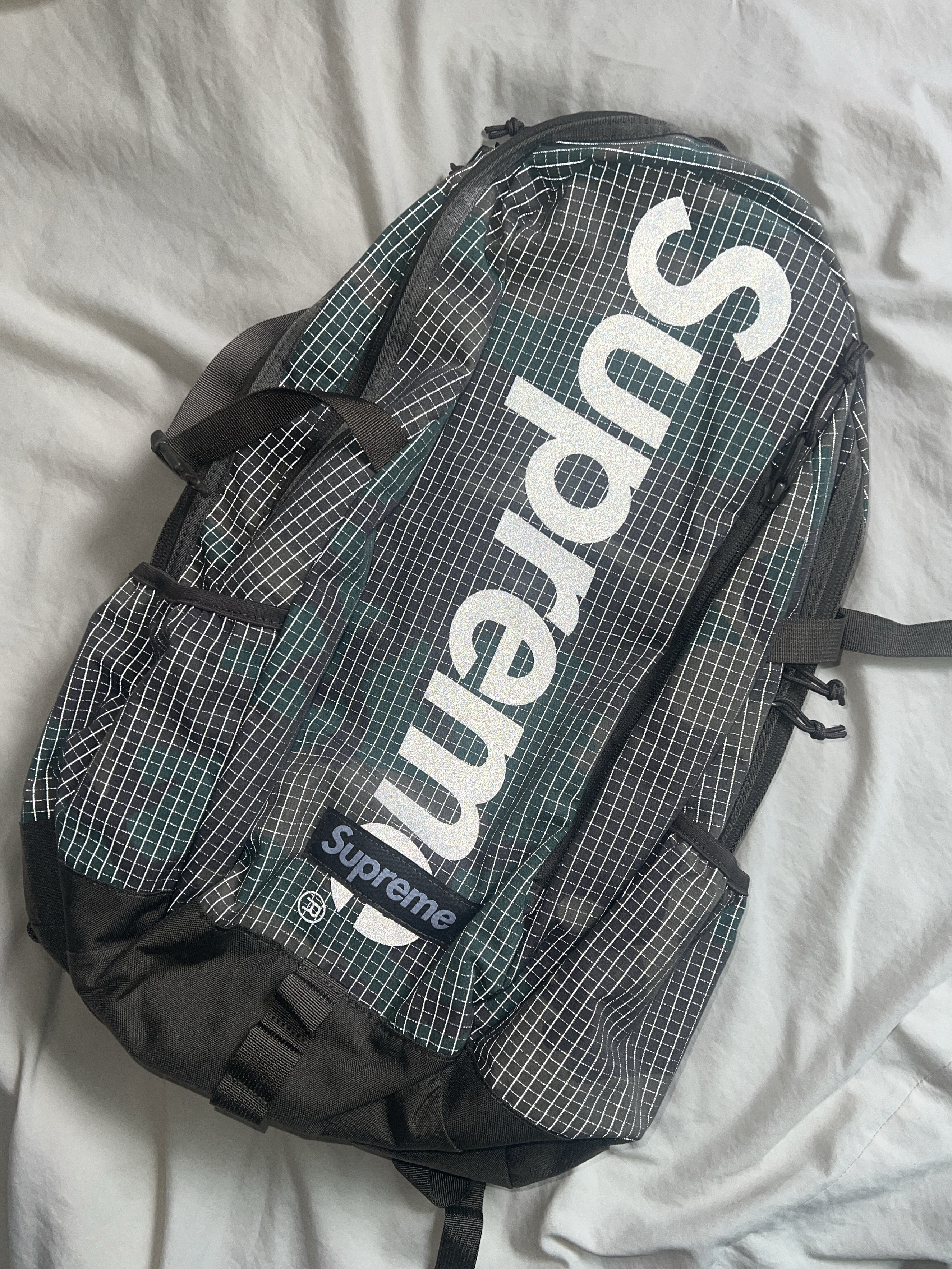 Supreme Backpack Woodland Camo - 24SS 착용 스타일 - 3