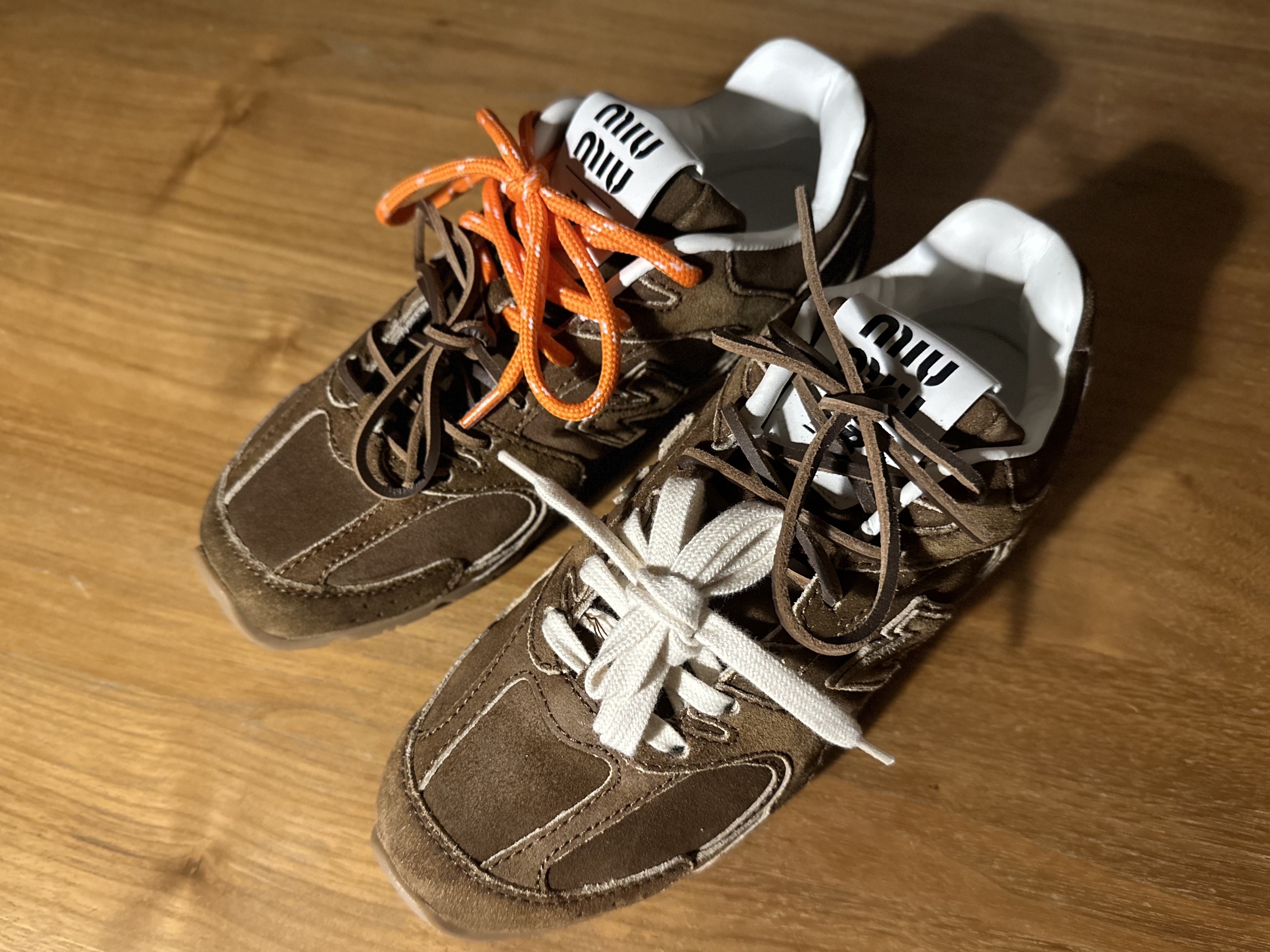 (W) New Balance x Miu Miu 530 Suede Mesh Sneakers Cinnamon 착용 스타일 - 4