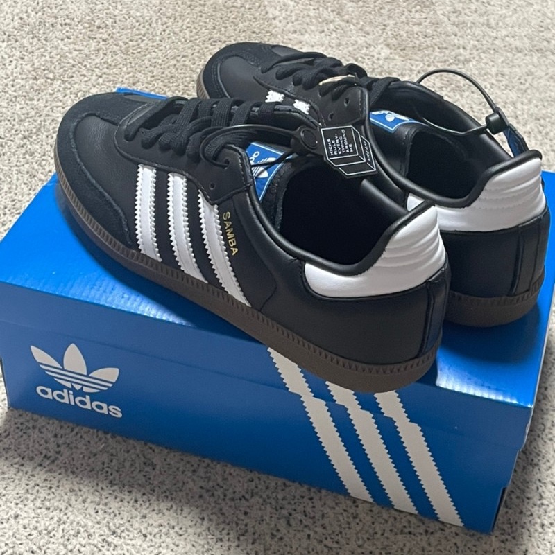 Adidas Samba OG Cloud White, Adidas Samba OG Black White Gum 착용 스타일 - 7