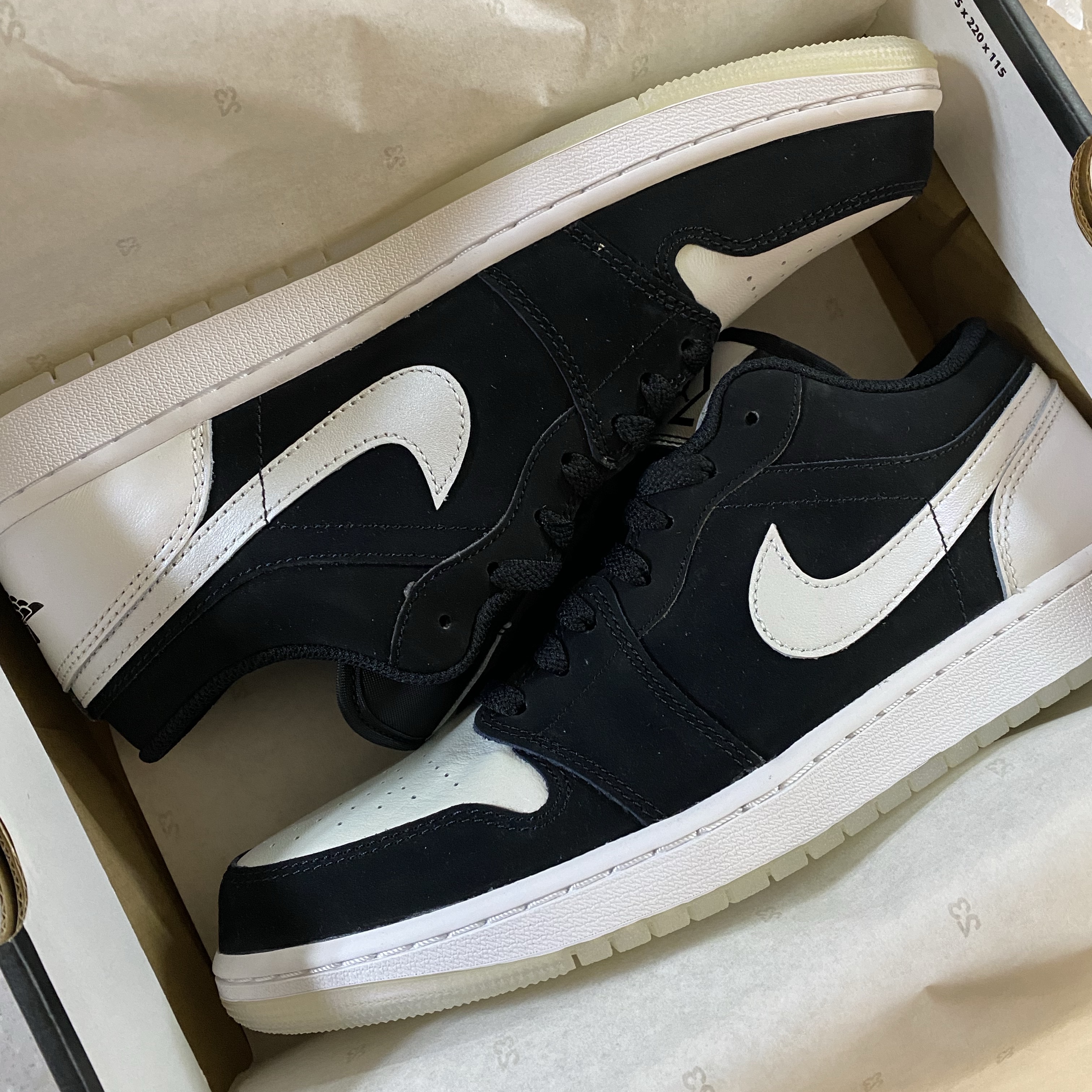 Jordan 1 Low SE Diamond 착용 스타일