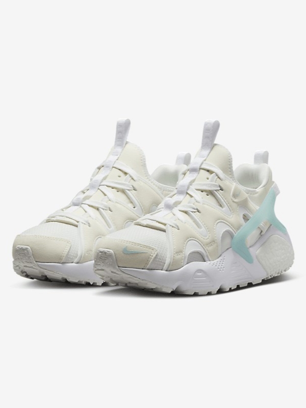 (W) Nike Air Huarache Craft Summit White Jade Ice 착용 스타일 - 1
