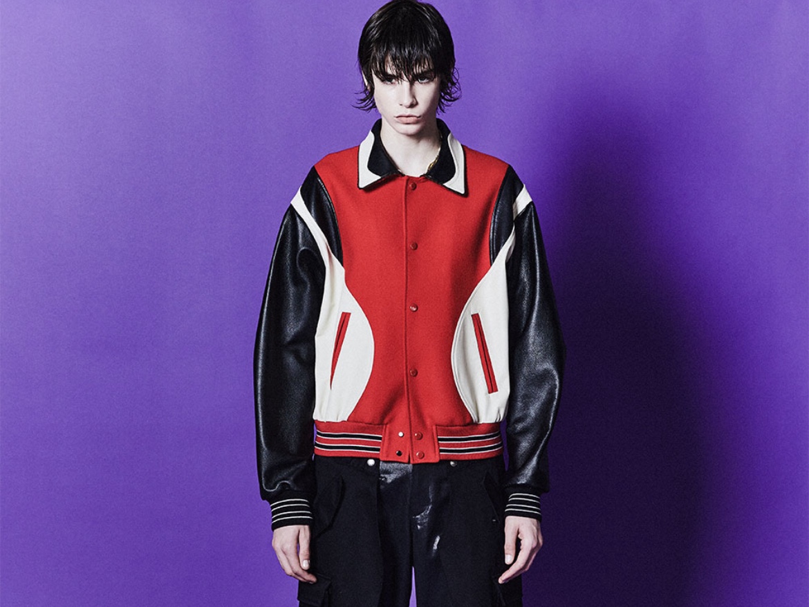 (W) Jordan 1 Low White Wolf Grey, [KREAM 단독] ADSB Andersson Bell Robyn Varsity Jacket Red 착용 스타일 - 2