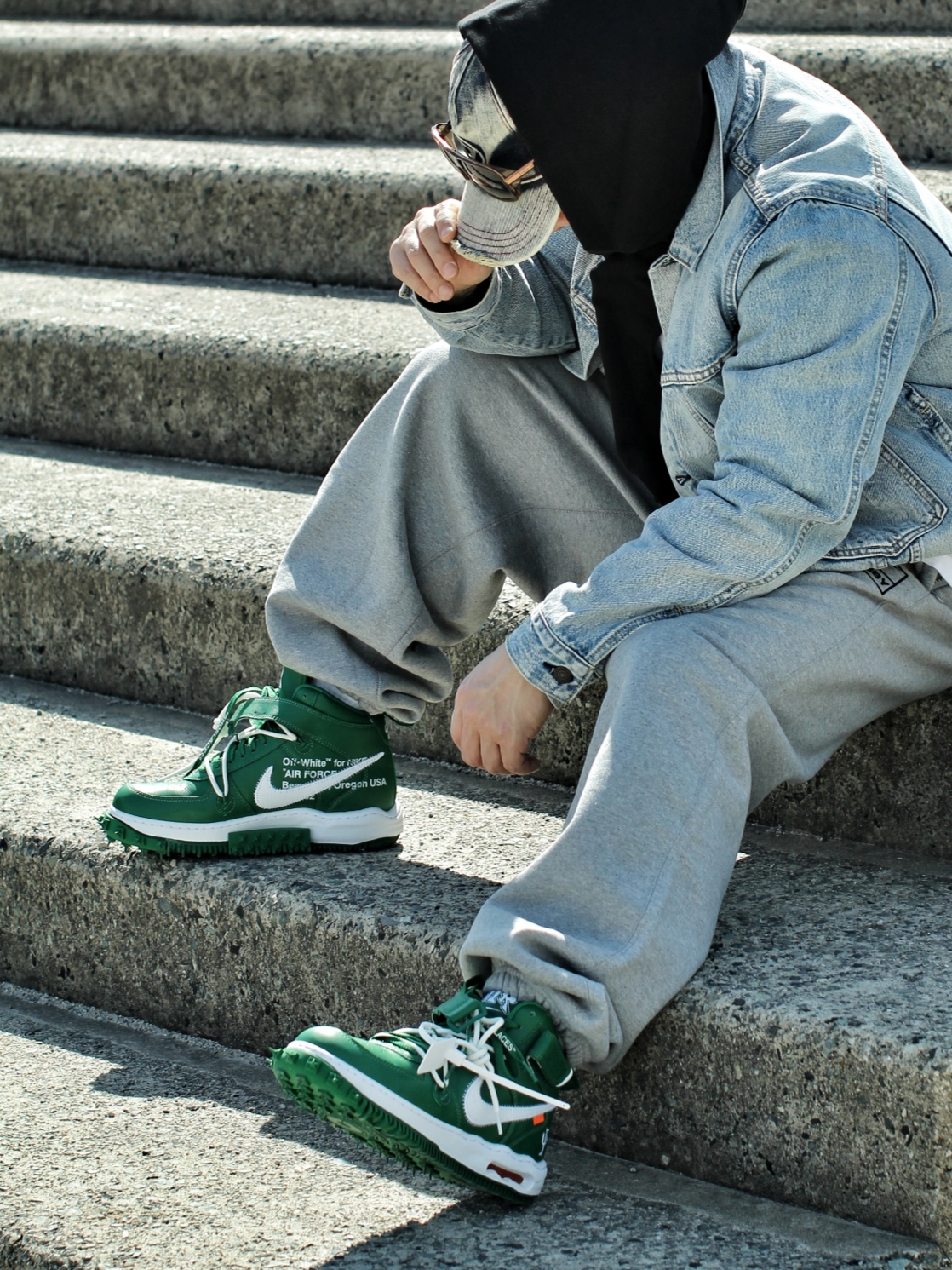 Nike x Off-White Air Force 1 Mid SP Leather Pine Green, Diesel C-Seymon Treated Denim Baseball Cap Blue White 착용 스타일 - 3