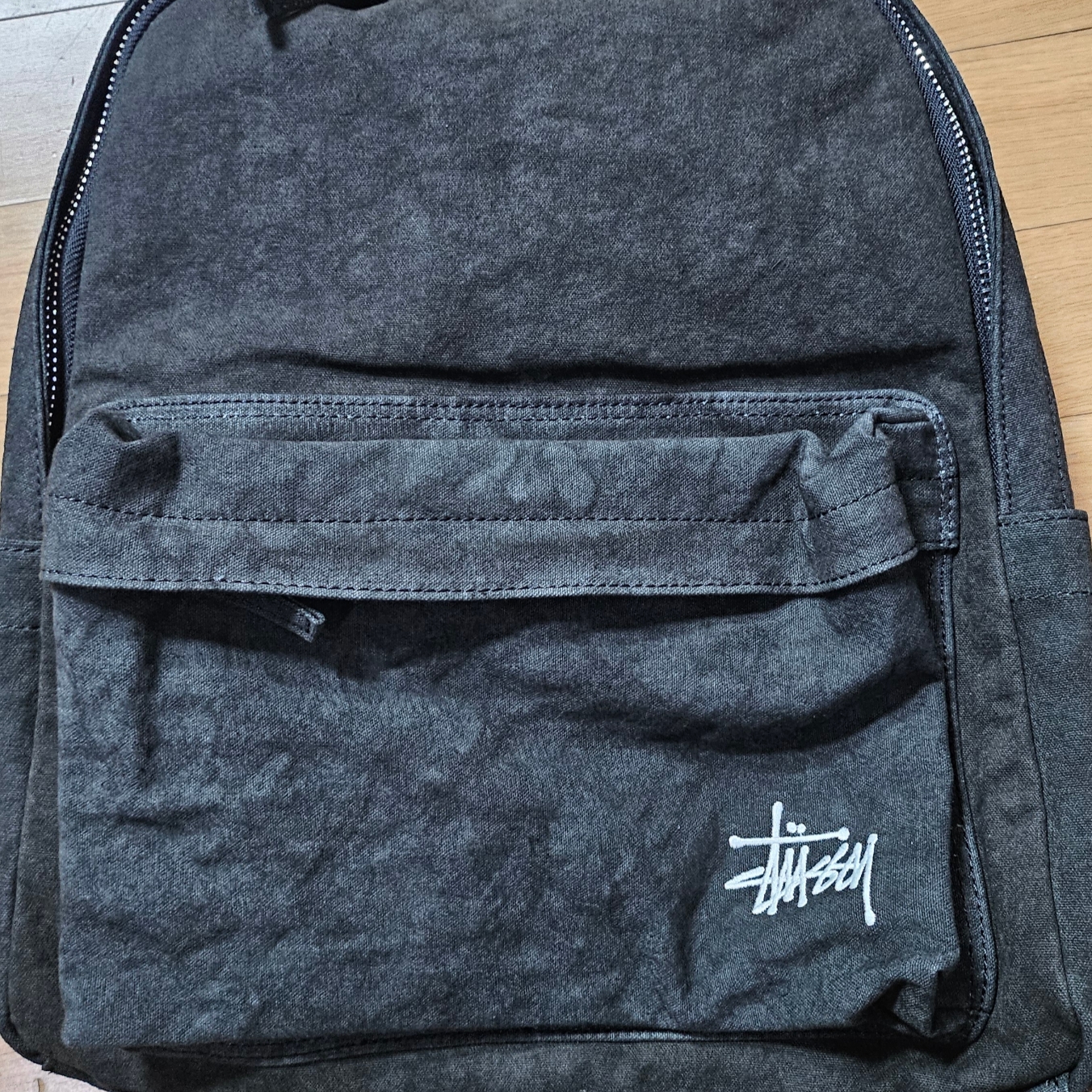 Stussy Canvas Backpack Washed Black 착용 스타일