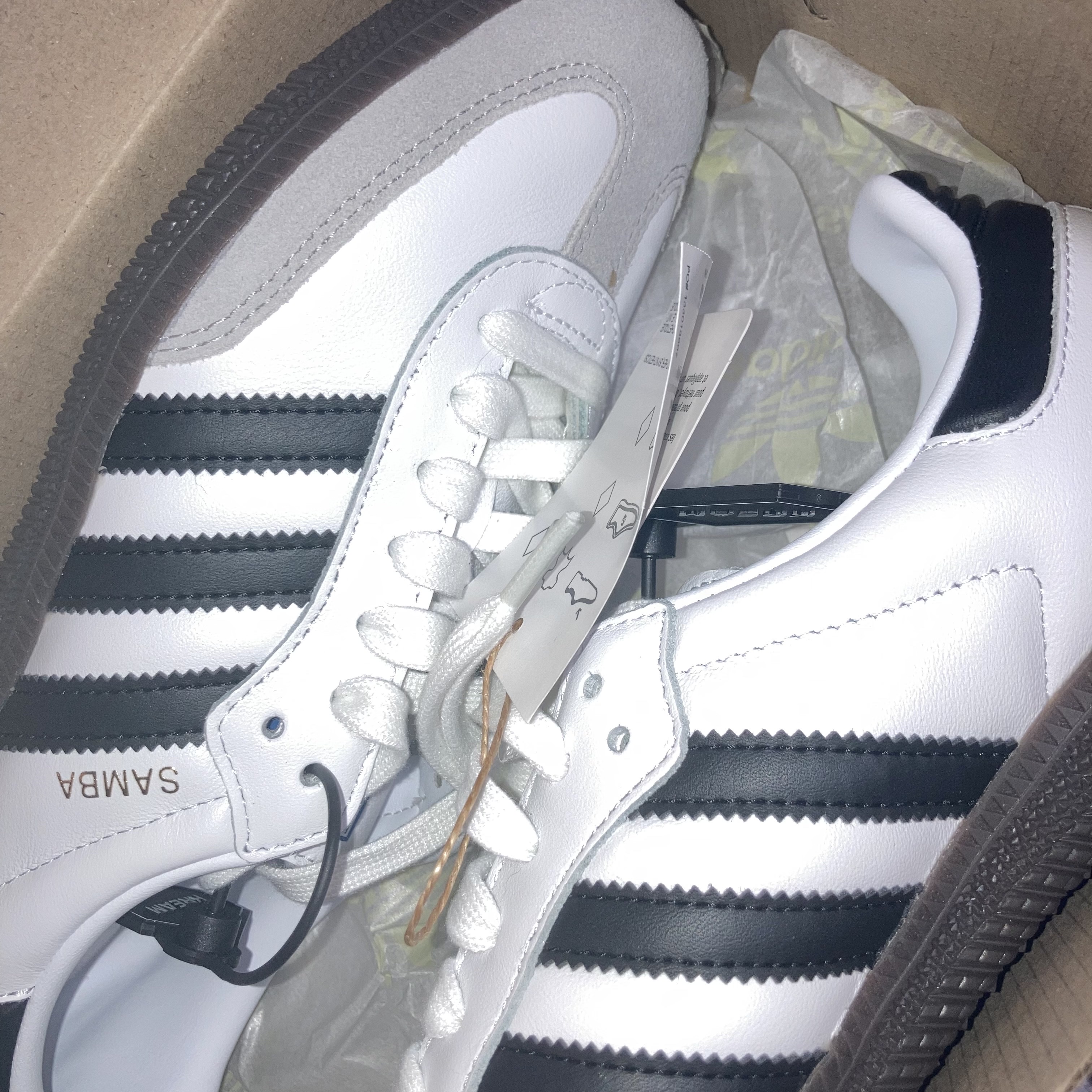 Adidas Samba OG Cloud White 착용 스타일