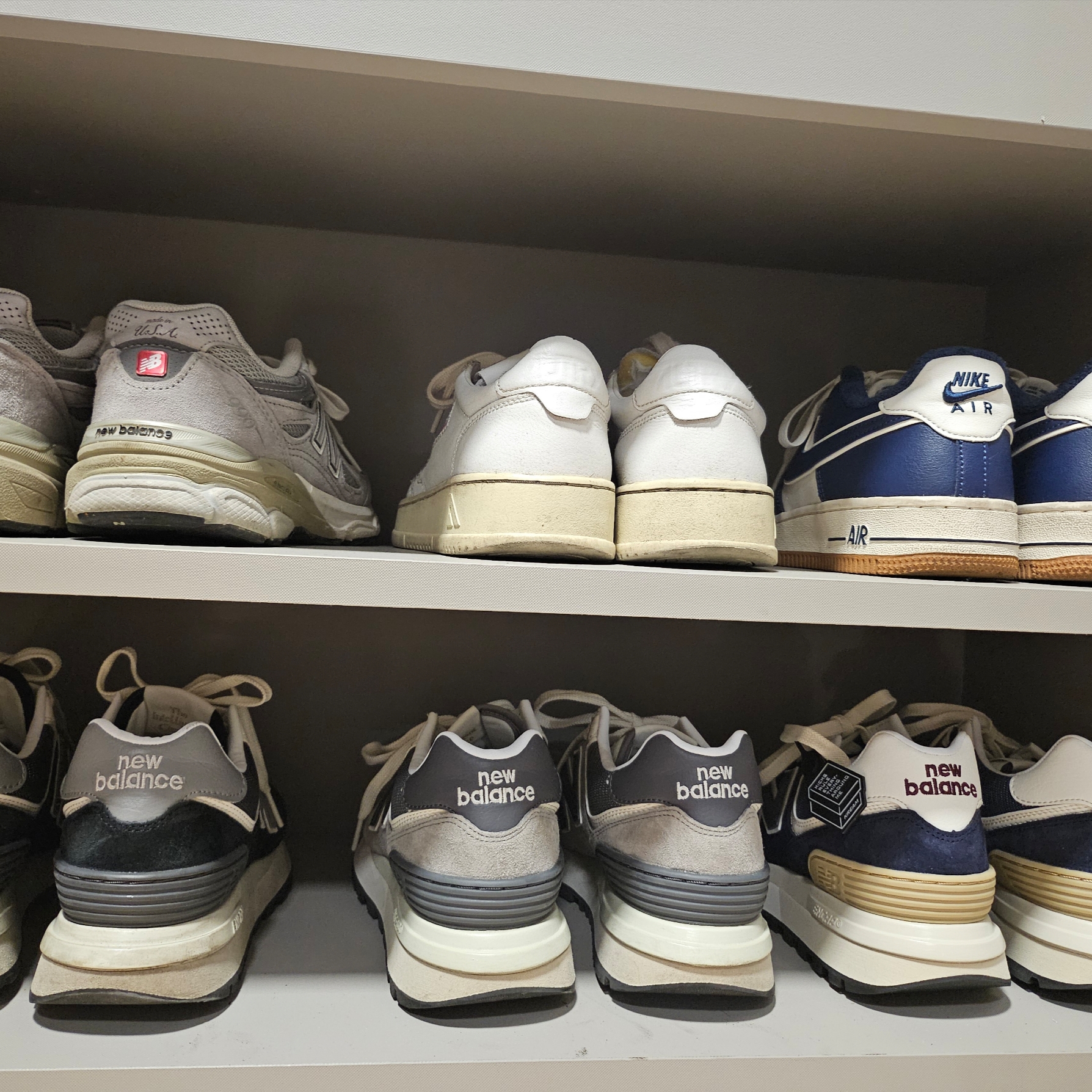 New Balance 574 Legacy Navy 착용 스타일 - 2