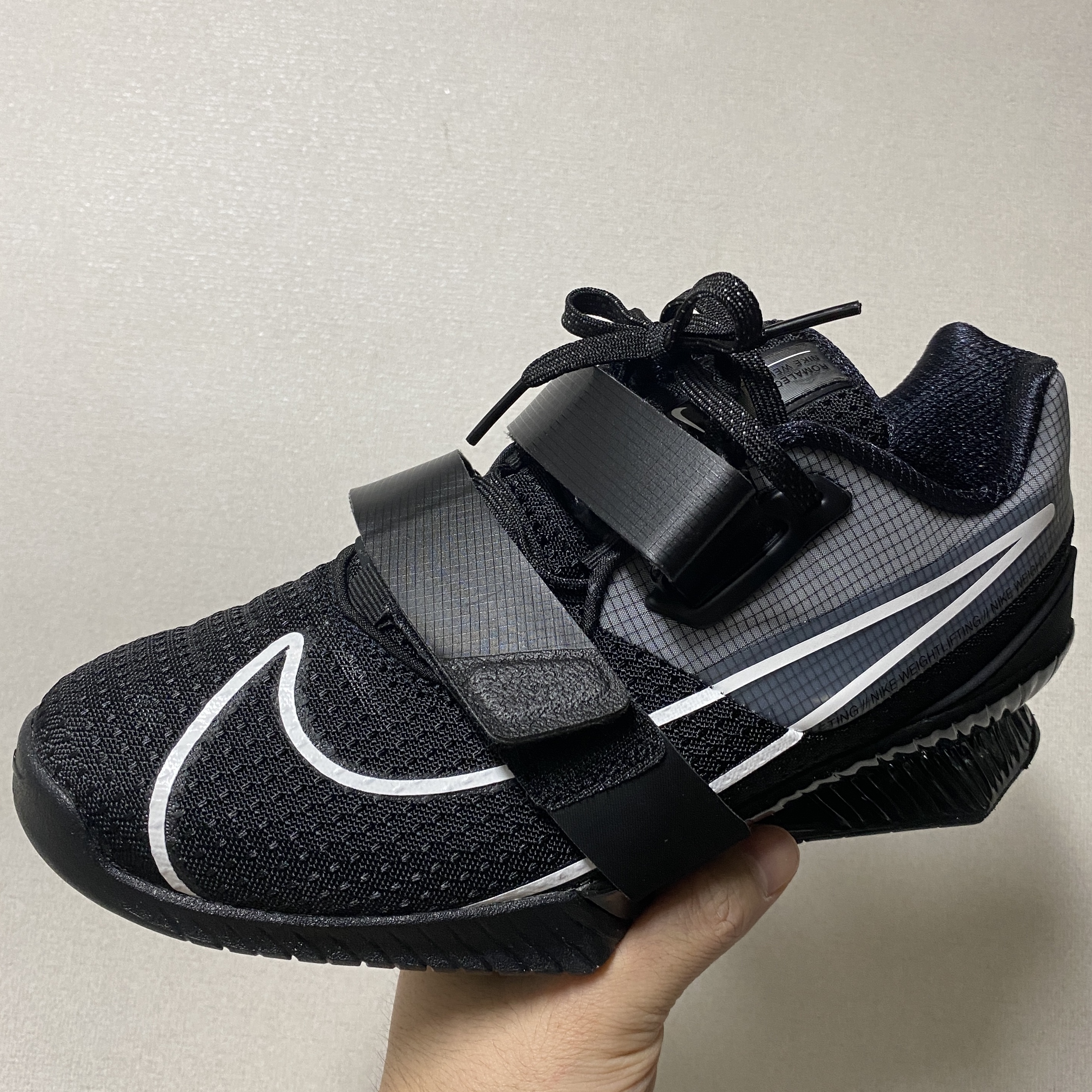 Nike Romaleos 4 Black White 착용 스타일