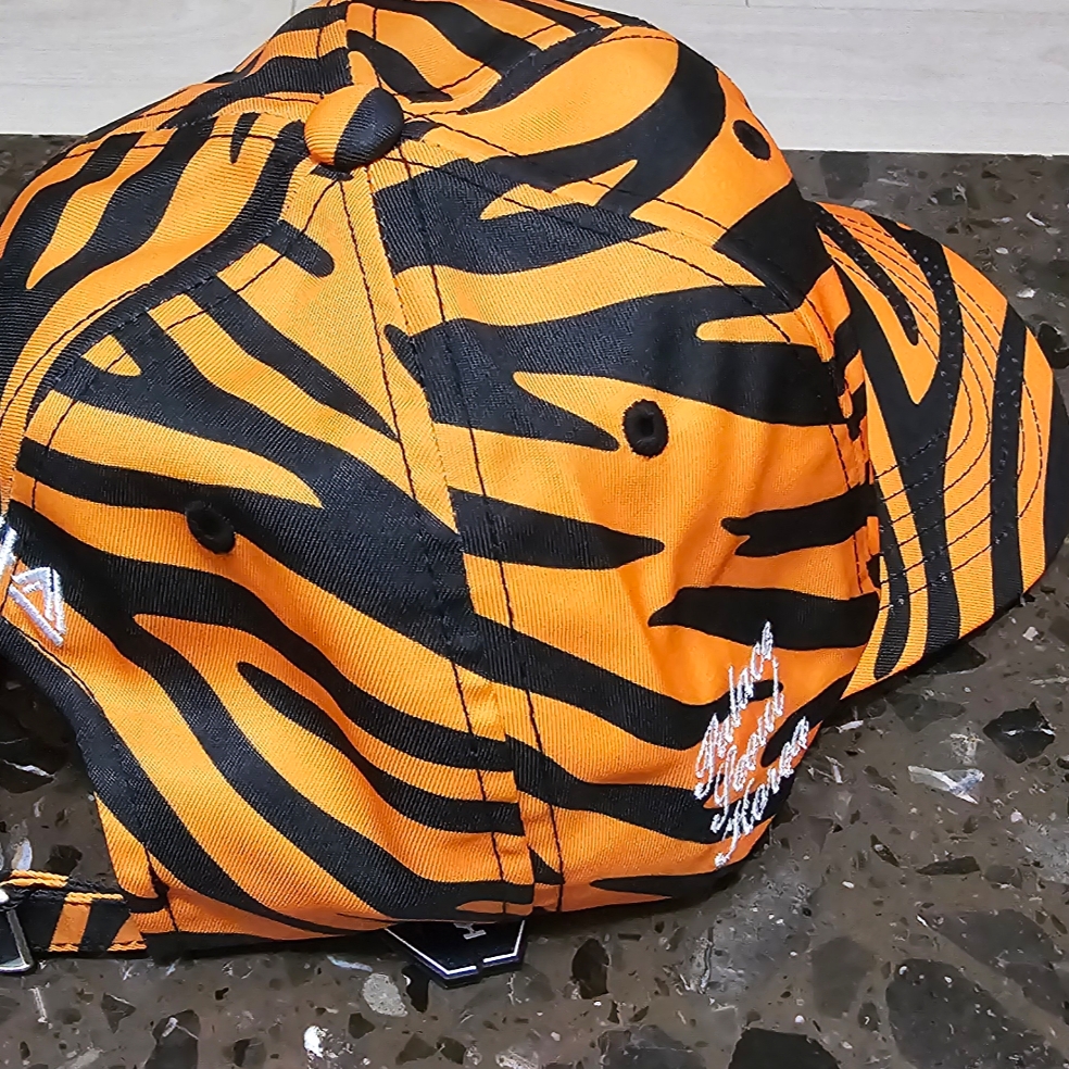 Palace Korea Cap Orange Black - 24SS 착용 스타일 - 3