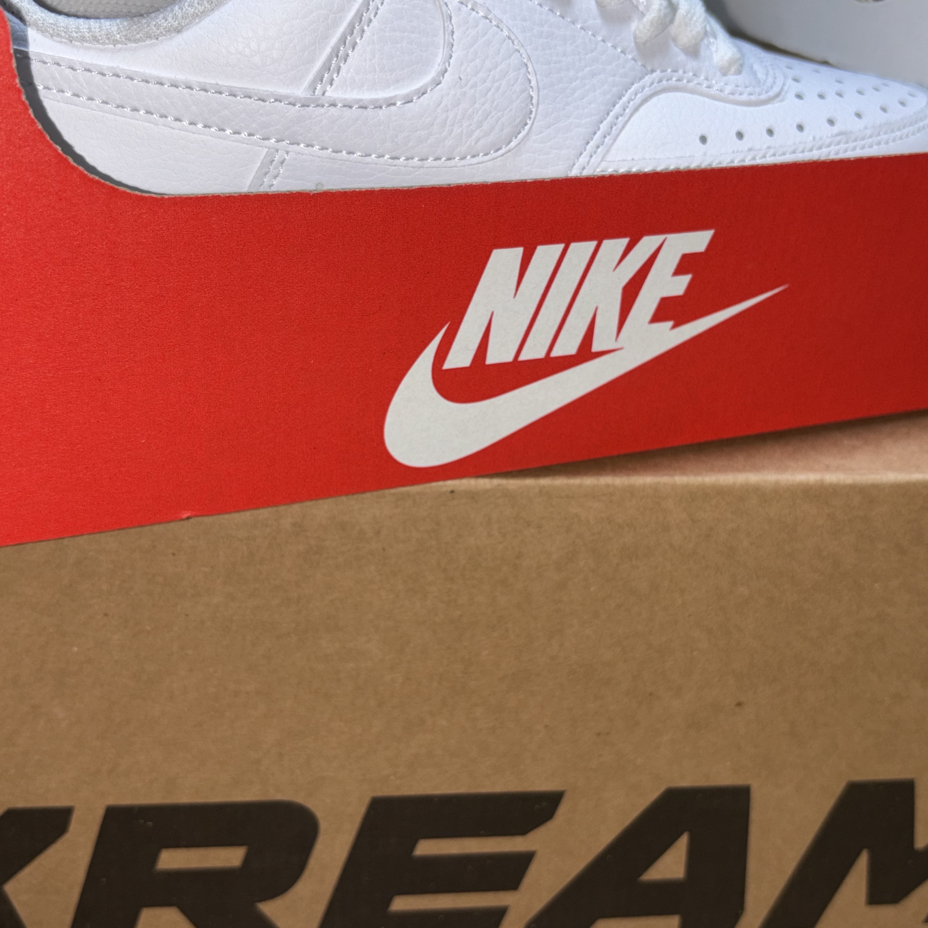 (W) Nike Court Vision Alta White 착용 스타일