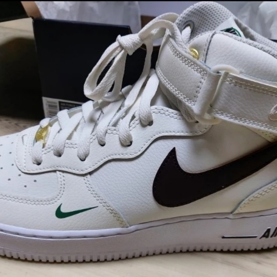 Nike Air Force 1 '07 LV8 40th Anniversary Join Forces Sail Brown Basalt 착용 스타일