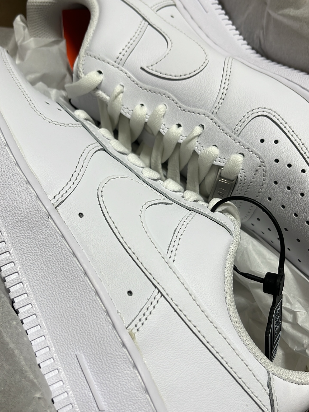 Nike Air Force 1 '07 Low White 착용 스타일 - 1