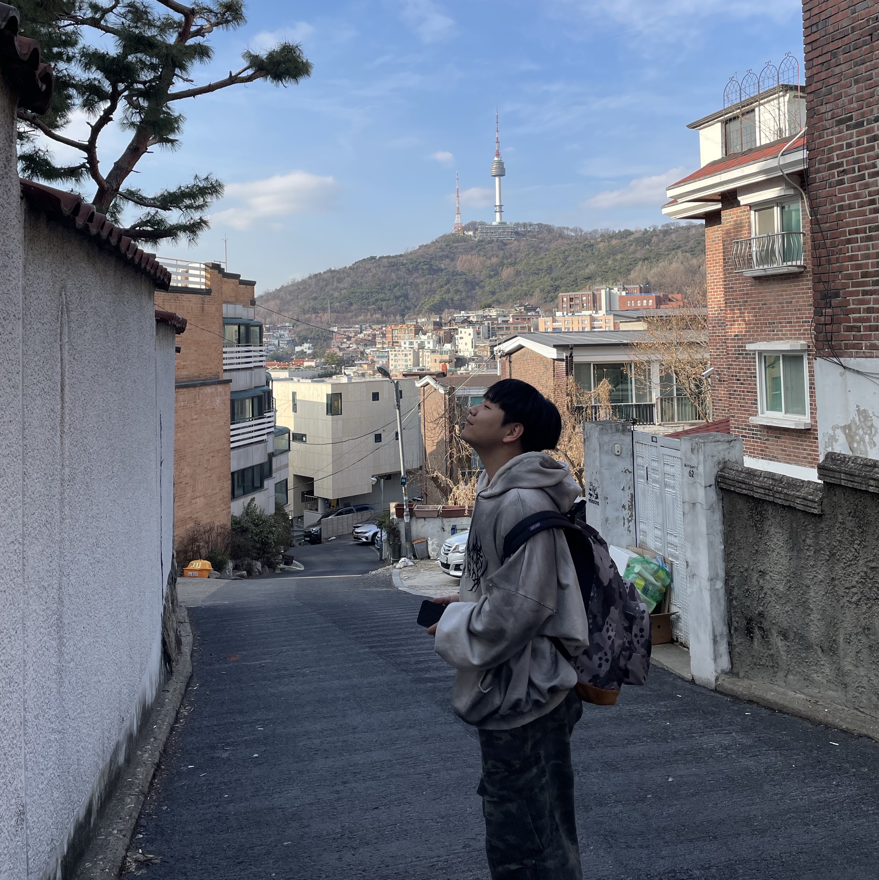 Project G/R Metalic Logo Hoodie Ivory, Palace x Jansport Right Pack Desert Tactics - 23FW 착용 스타일 - 1