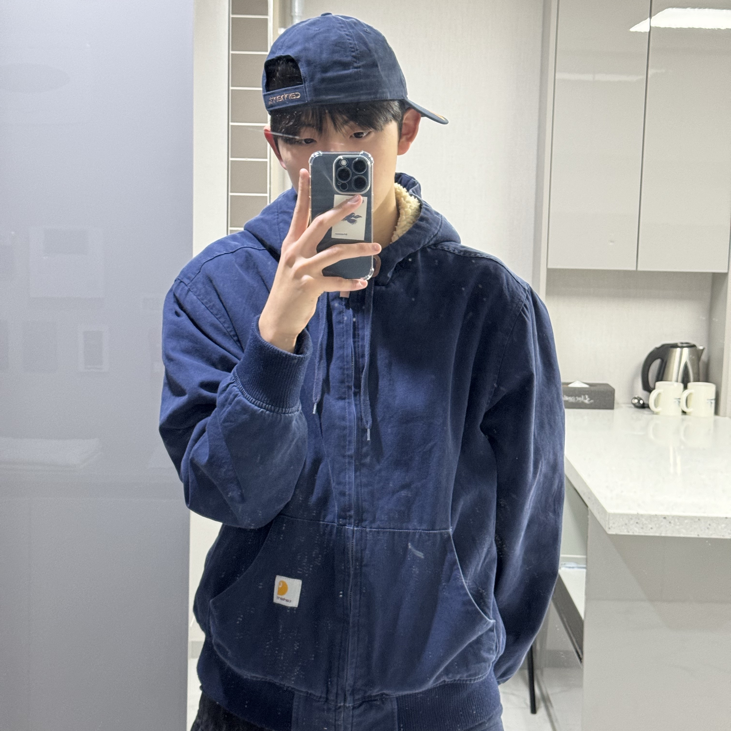 Carhartt Canvas Cap Navy 착용 스타일